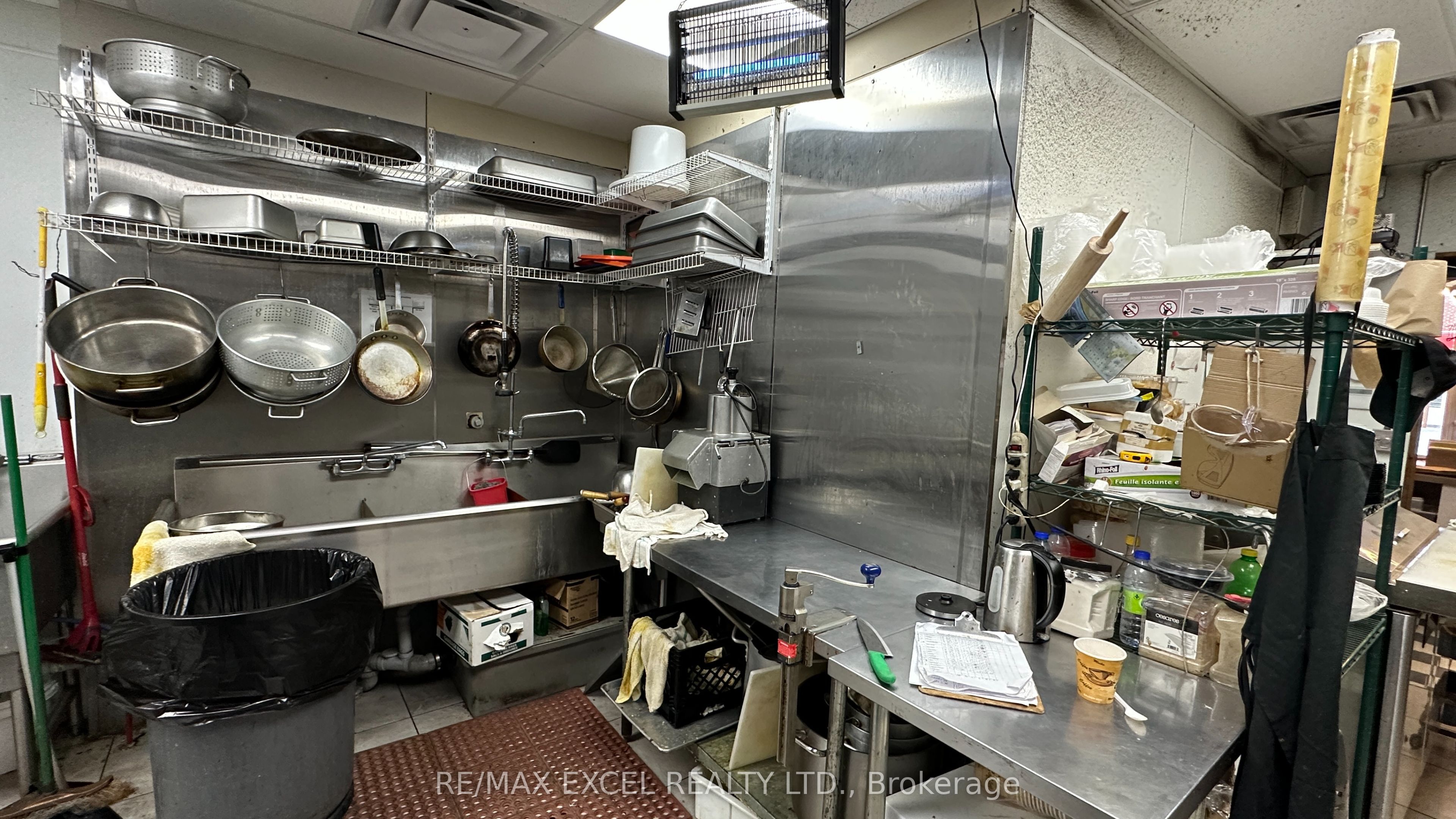 1041 Coxwell Avenue Property Photo 8