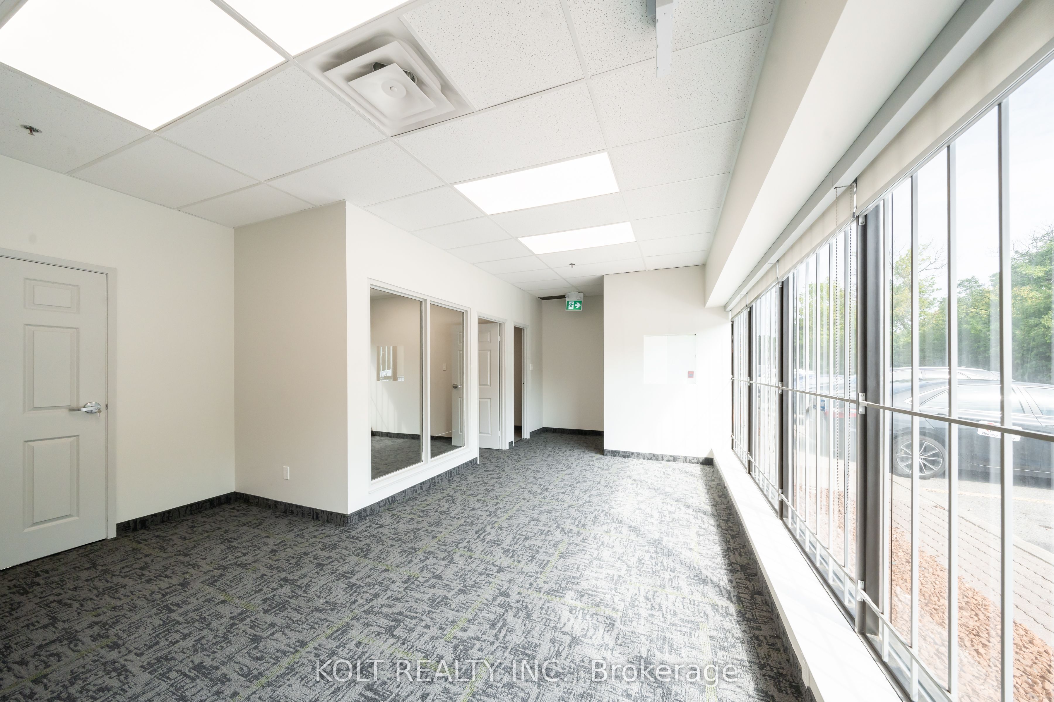 #unit 8 - 465 Milner Avenue Property Photo 4
