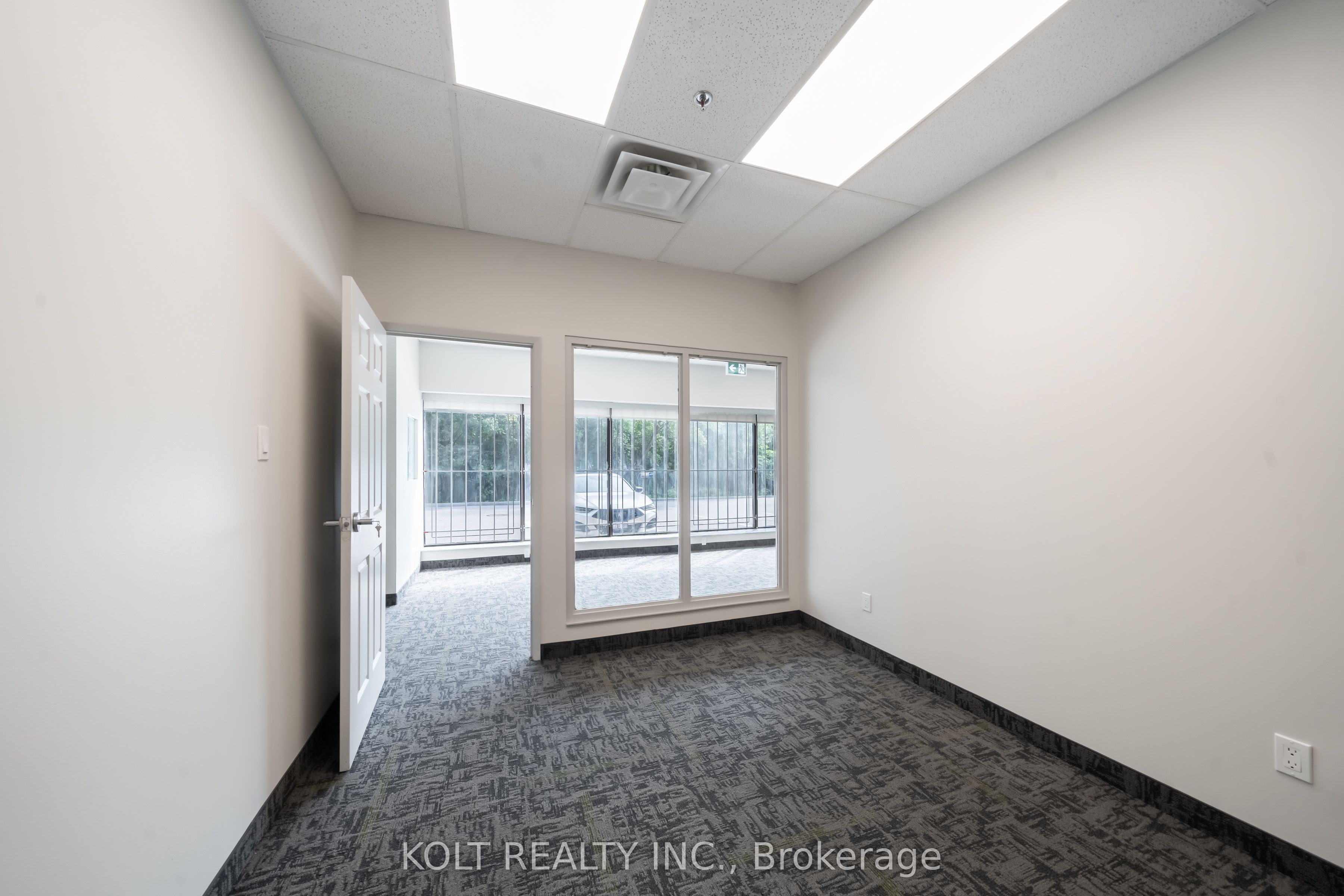 #unit 8 - 465 Milner Avenue Property Photo 7