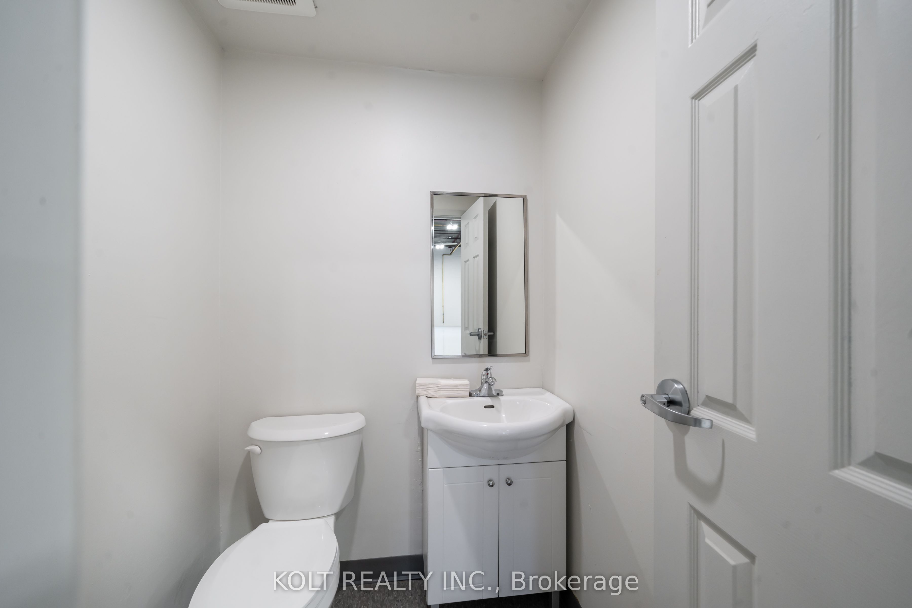 #unit 8 - 465 Milner Avenue Property Photo 12