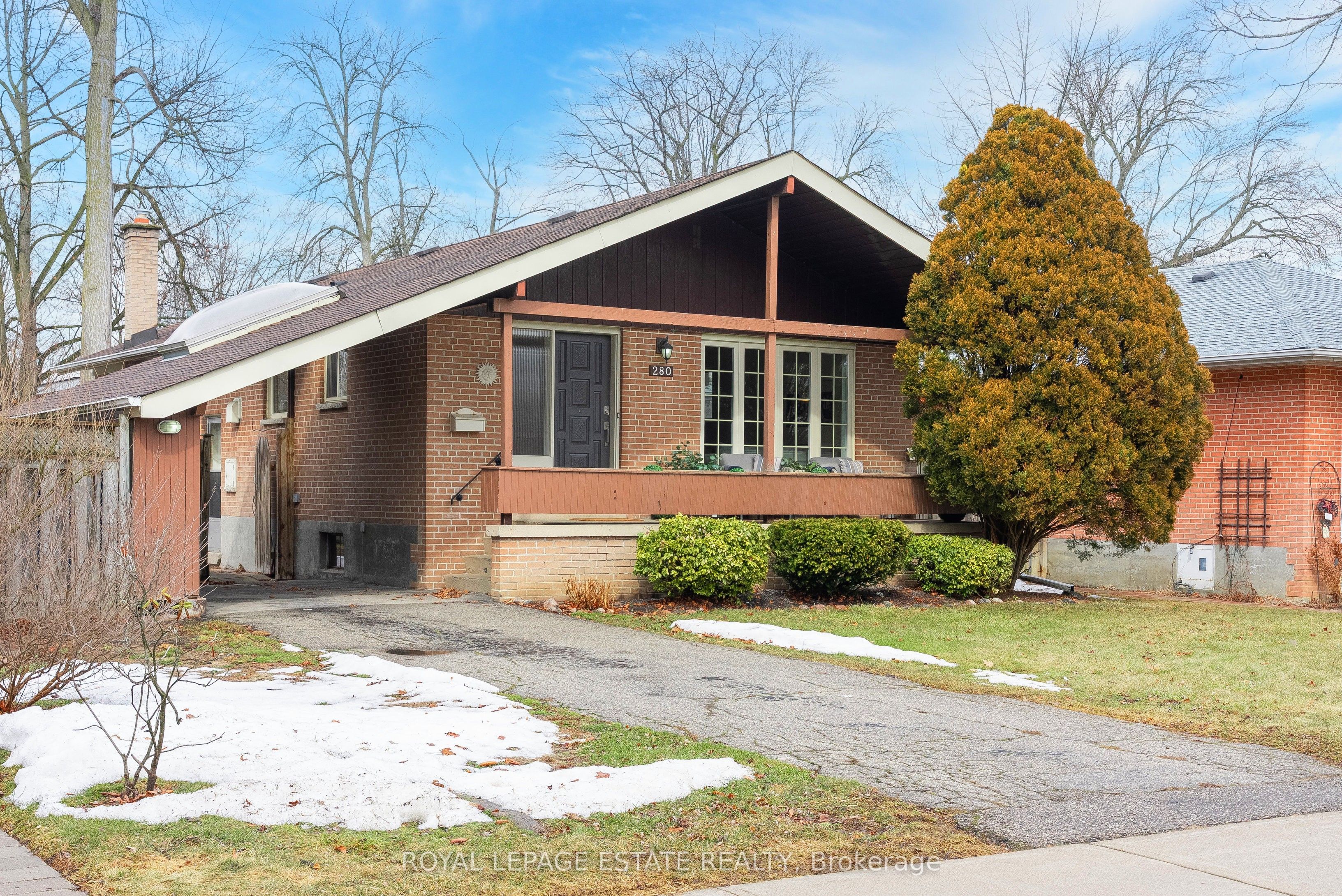 280 Guildwood Parkway Property Photo