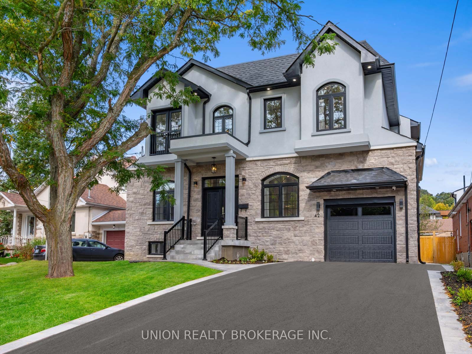 42 Fishleigh Drive Property Photo