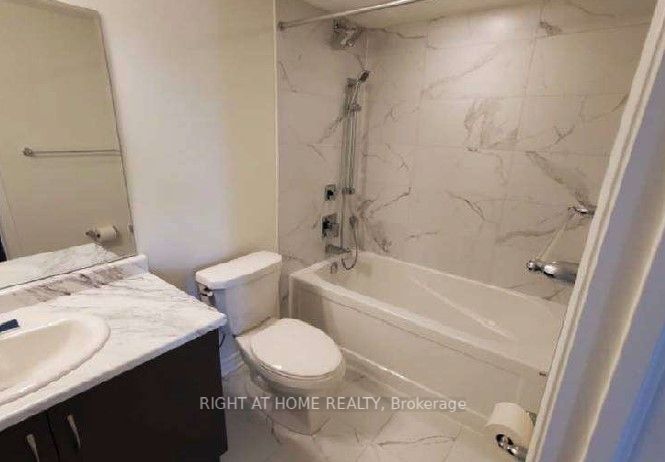 2789 Eglinton Avenue East Avenue E 423 Property Photo 9