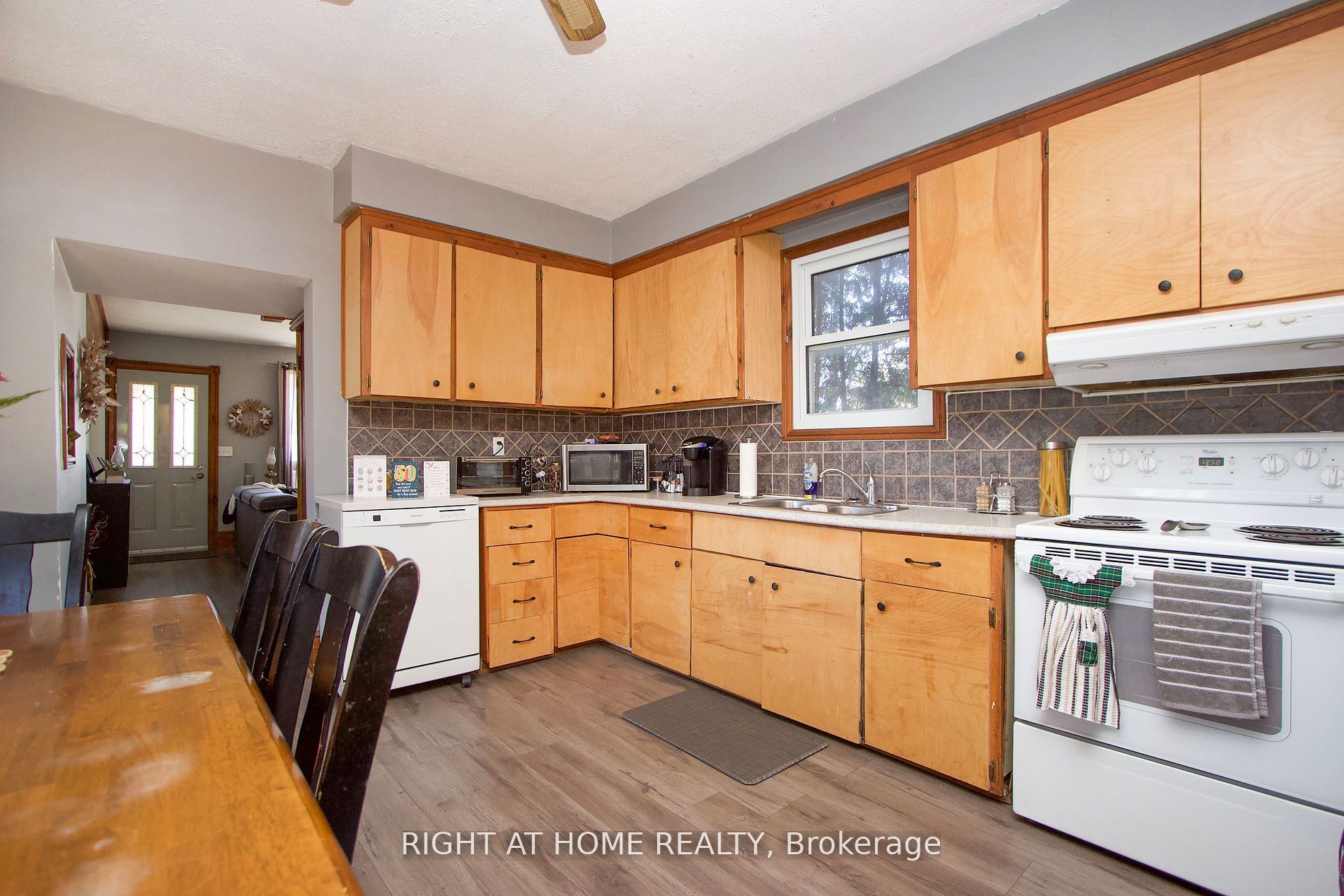 53 Duke Street Property Photo 11