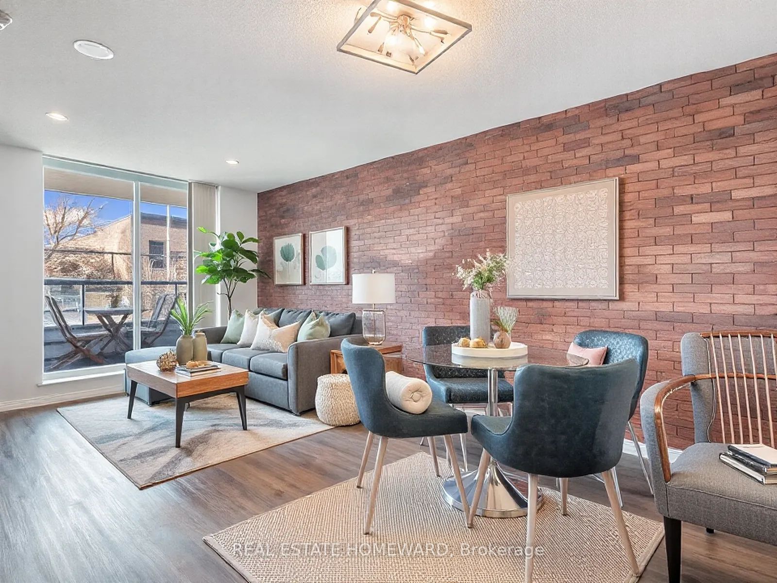 #206 - 1797 Queen Street Property Photo