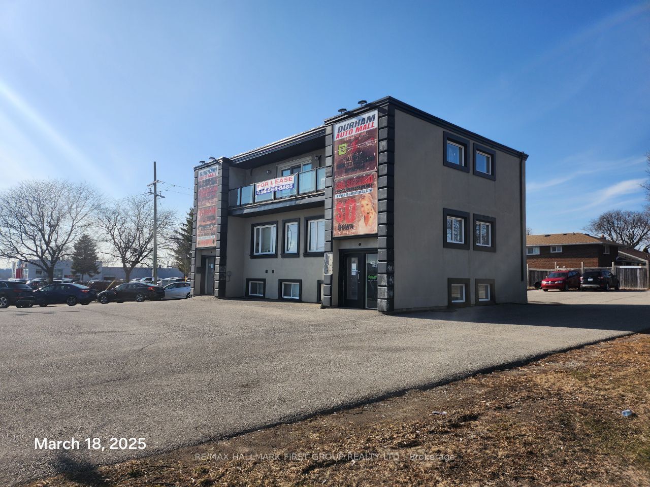 1400 Dundas Street Property Photo 5