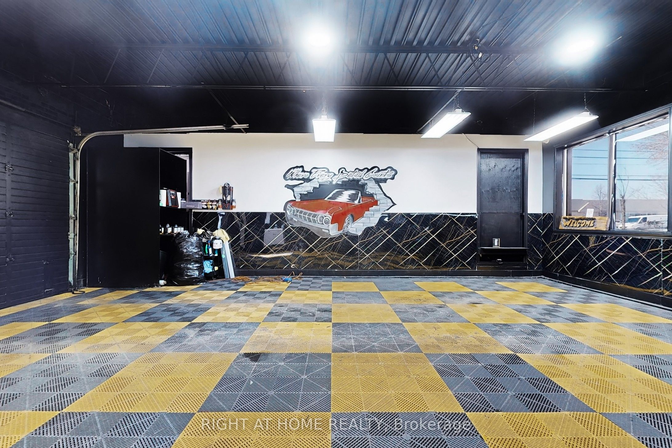 #4 - 205 Nantucket Boulevard Property Photo 9