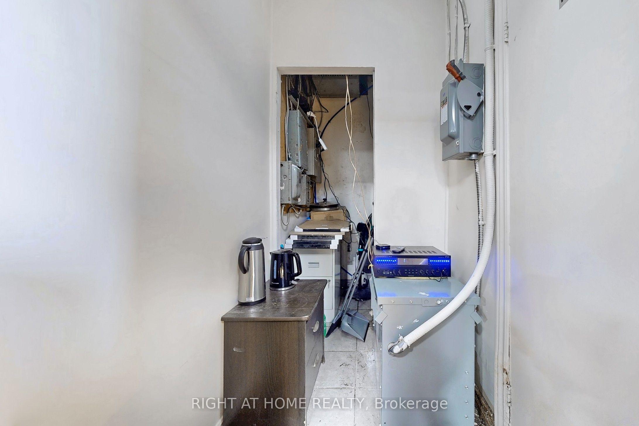 #4 - 205 Nantucket Boulevard Property Photo 16