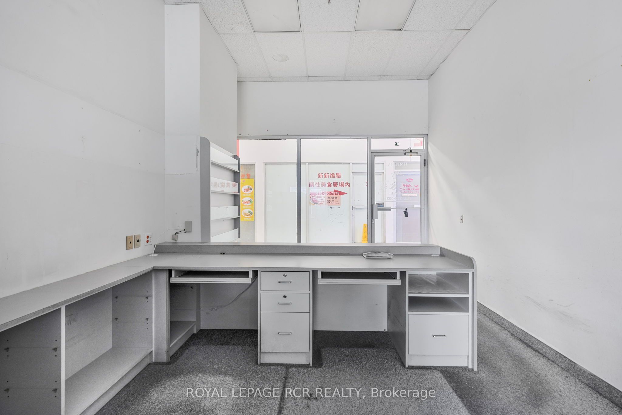 #16 - 3833 Midland Avenue Property Photo 11