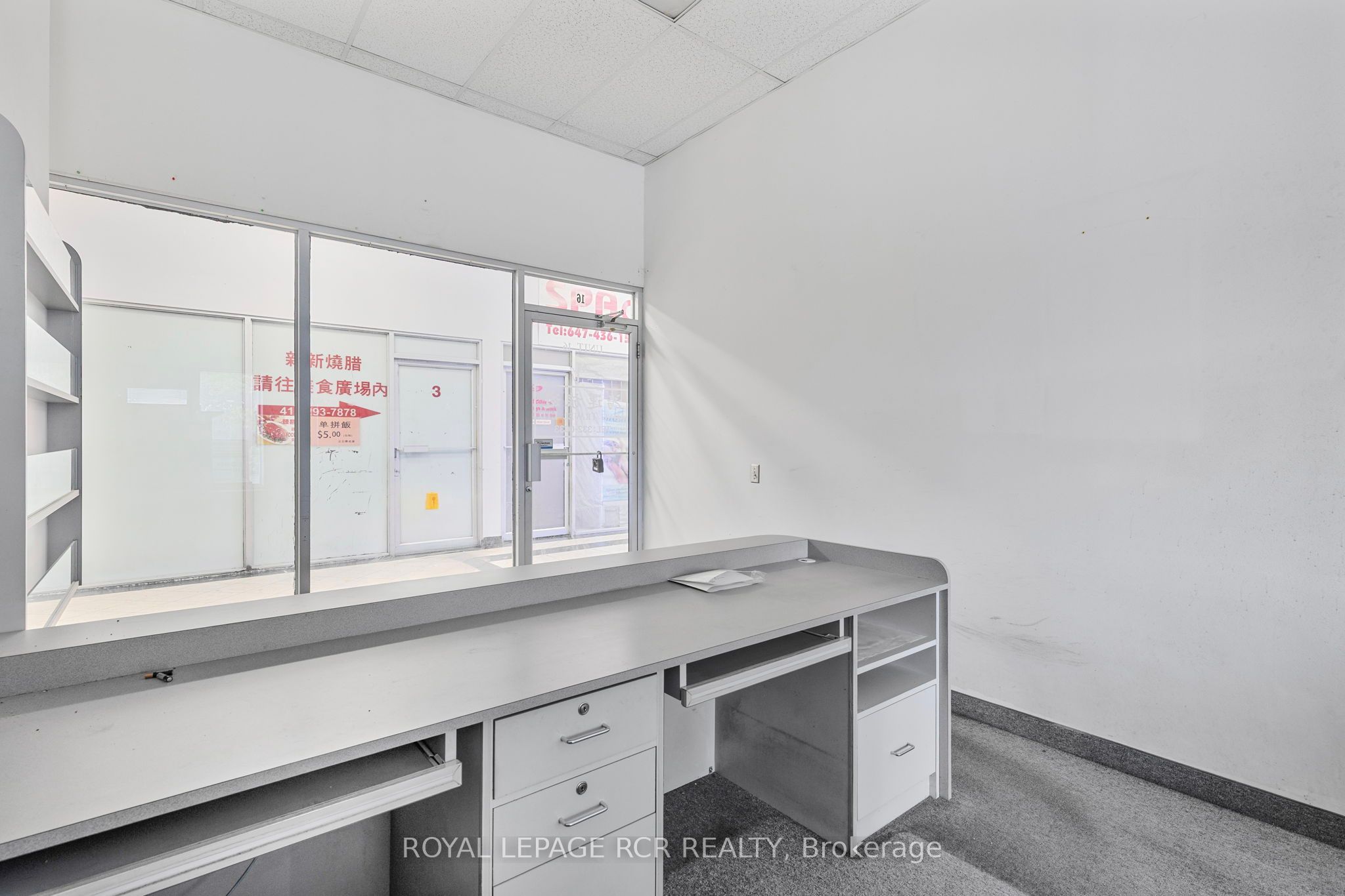 #16 - 3833 Midland Avenue Property Photo 12