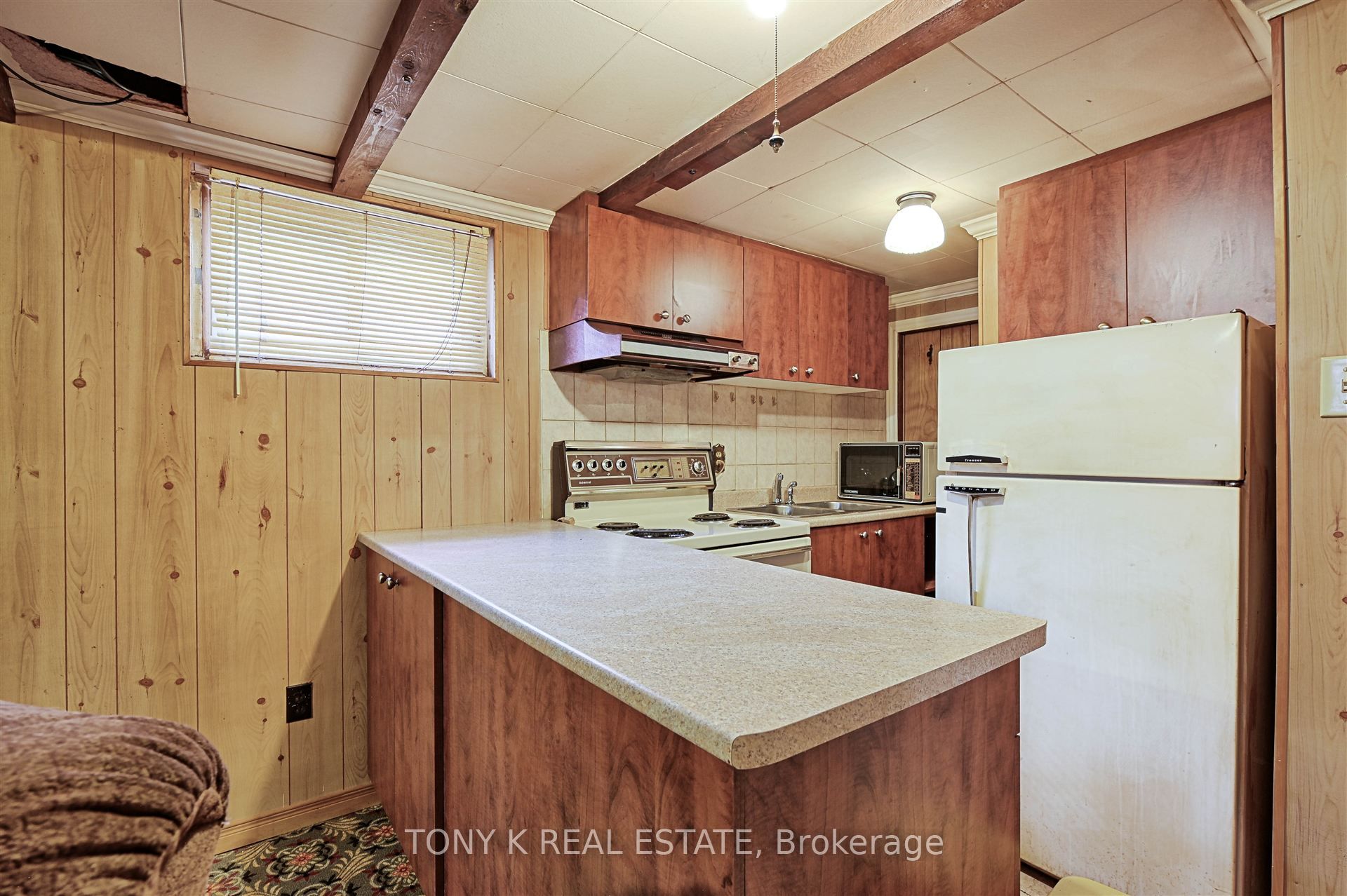 8 Davidson Avenue Property Photo 8