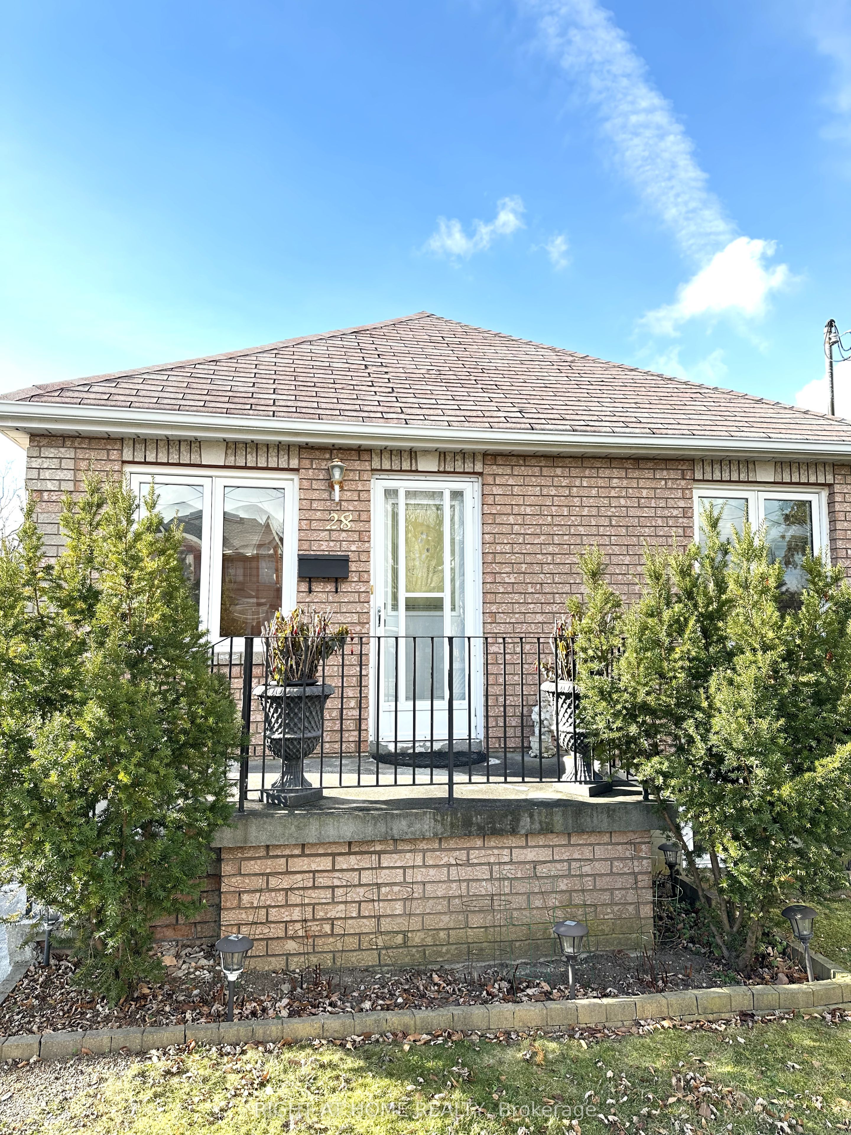28 Huntington Avenue Property Photo