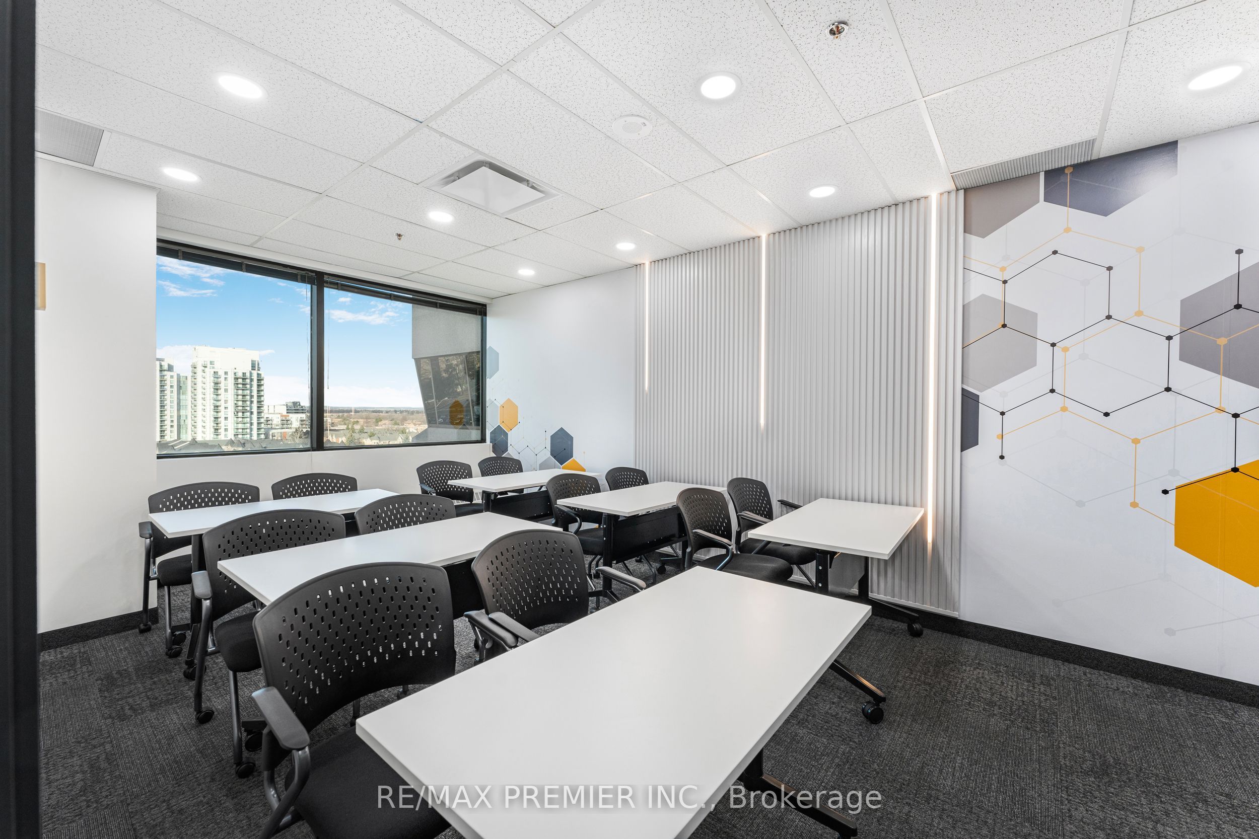 305 Milner Avenue 700-a Property Photo 10