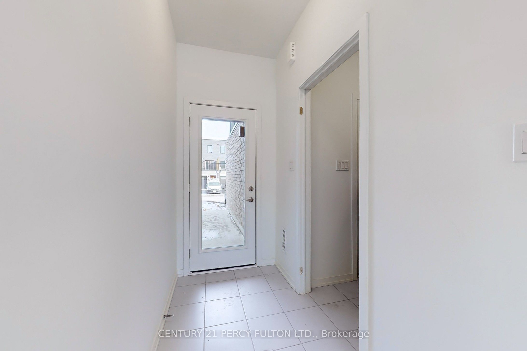 209 Monarch Avenue Property Photo 8