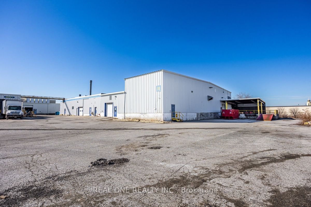 #building #2 - 430 Finley Avenue Property Photo 2