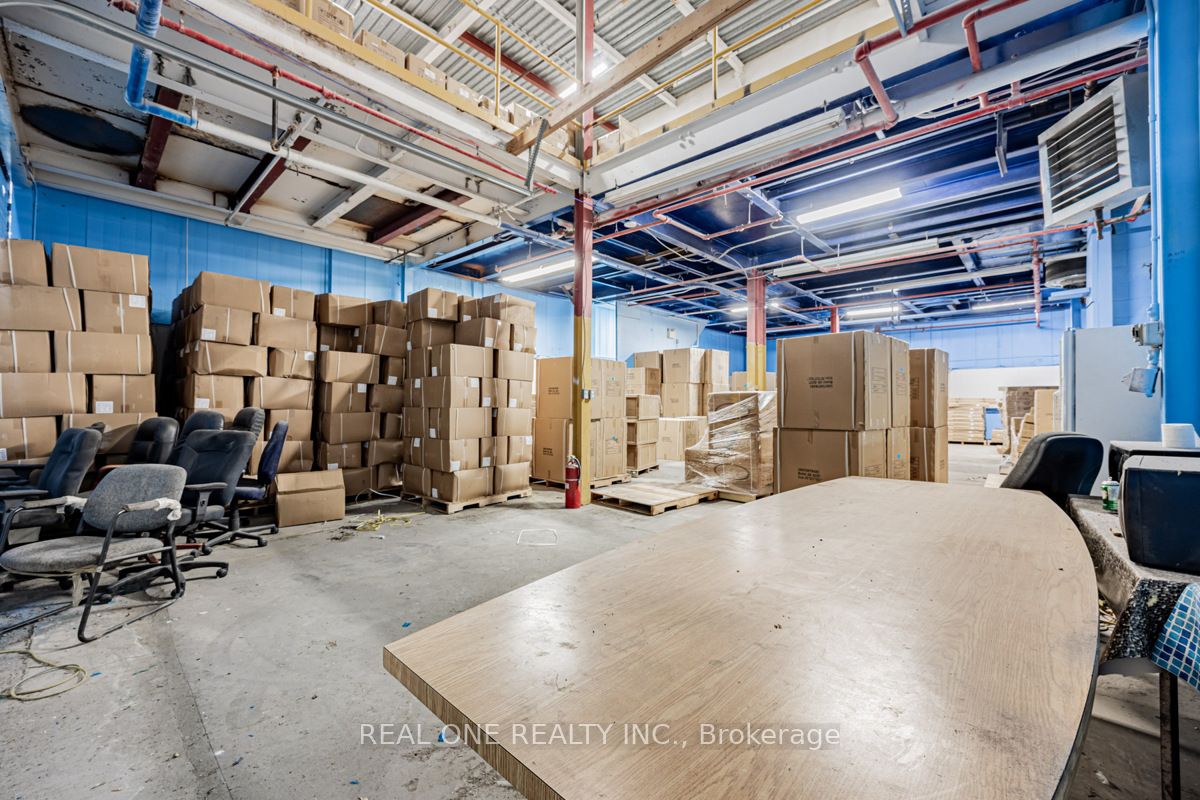 #building #2 - 430 Finley Avenue Property Photo 10