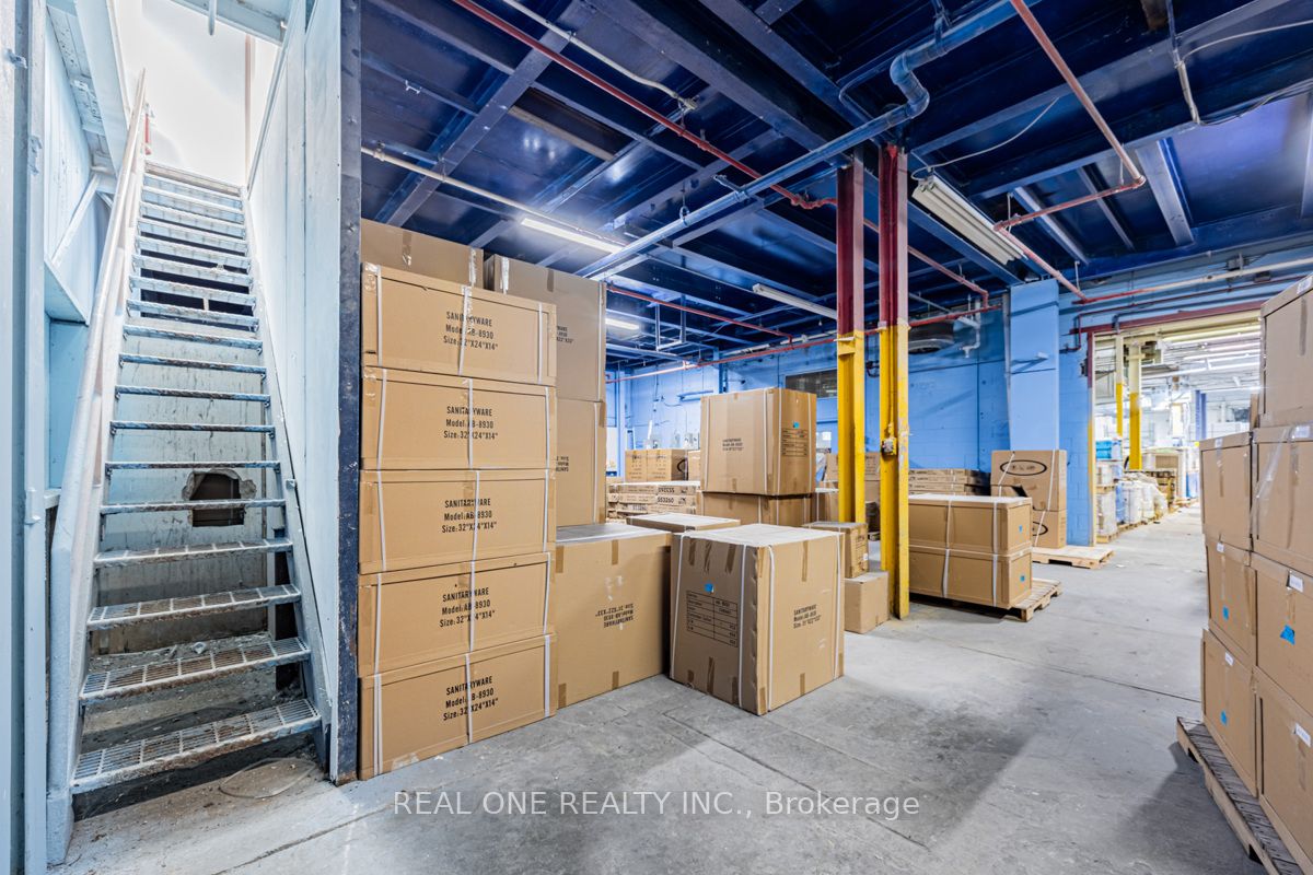 #building #2 - 430 Finley Avenue Property Photo 11