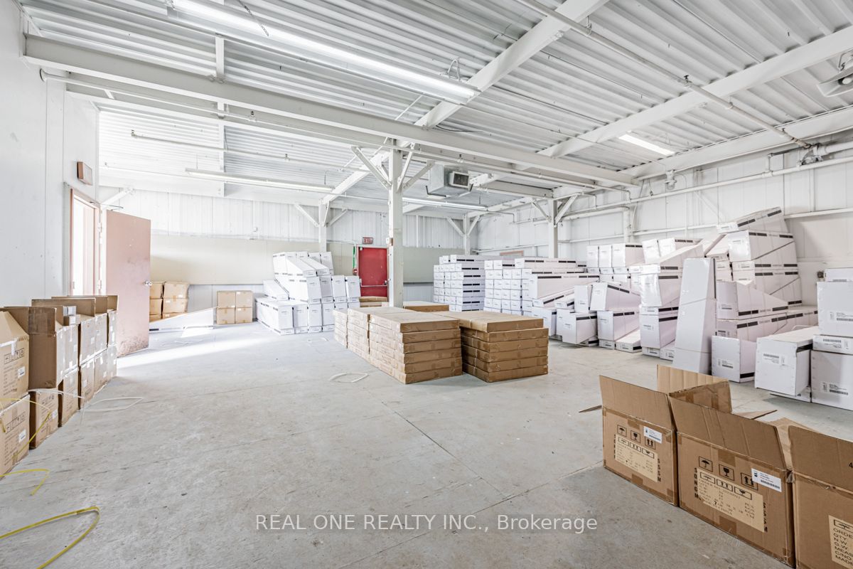 #building #2 - 430 Finley Avenue Property Photo 13
