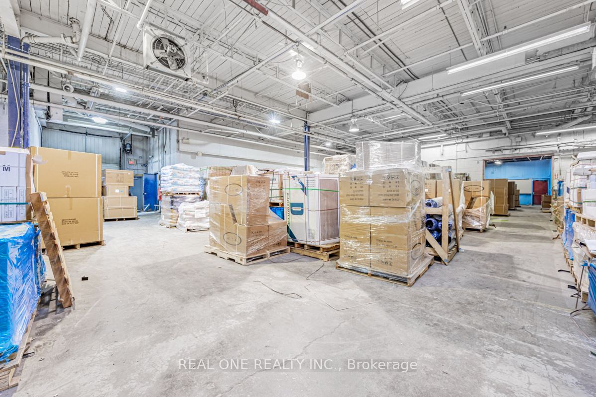 #building #2 - 430 Finley Avenue Property Photo 15
