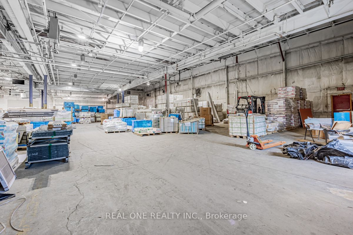 #building #2 - 430 Finley Avenue Property Photo 16