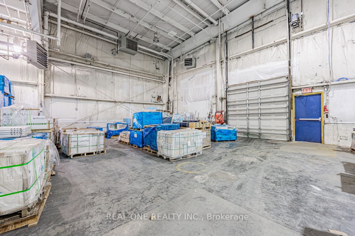 #building #2 - 430 Finley Avenue Property Photo 18