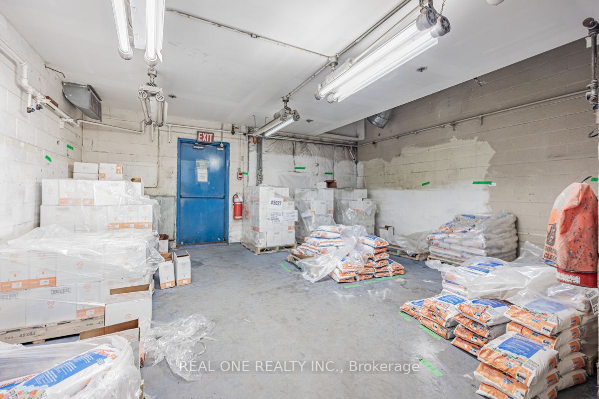 #building #2 - 430 Finley Avenue Property Photo 23
