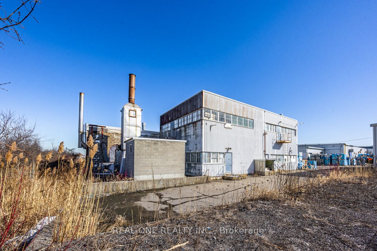 #building #2 - 430 Finley Avenue Property Photo 39