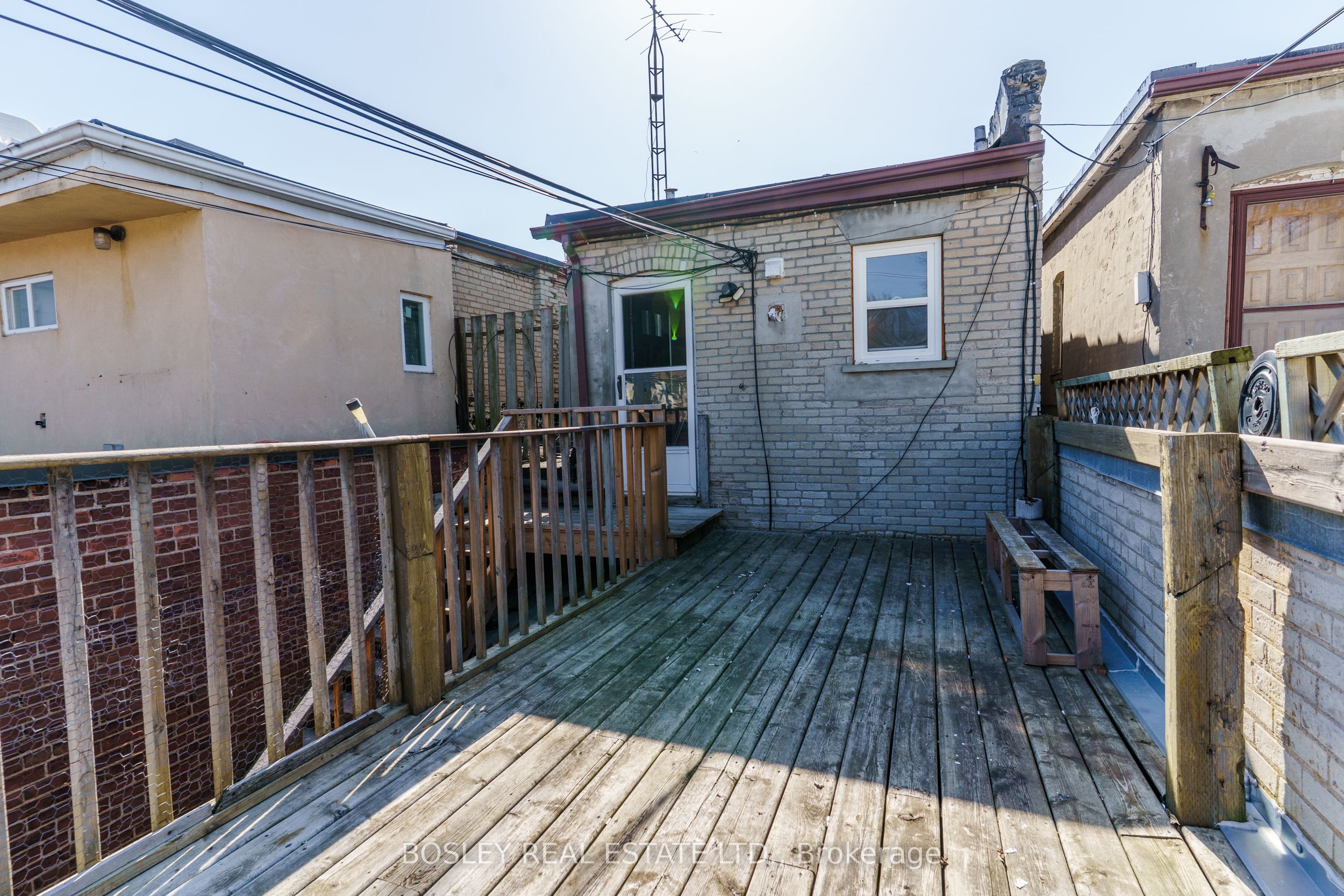 1972 Danforth Avenue Property Photo 32