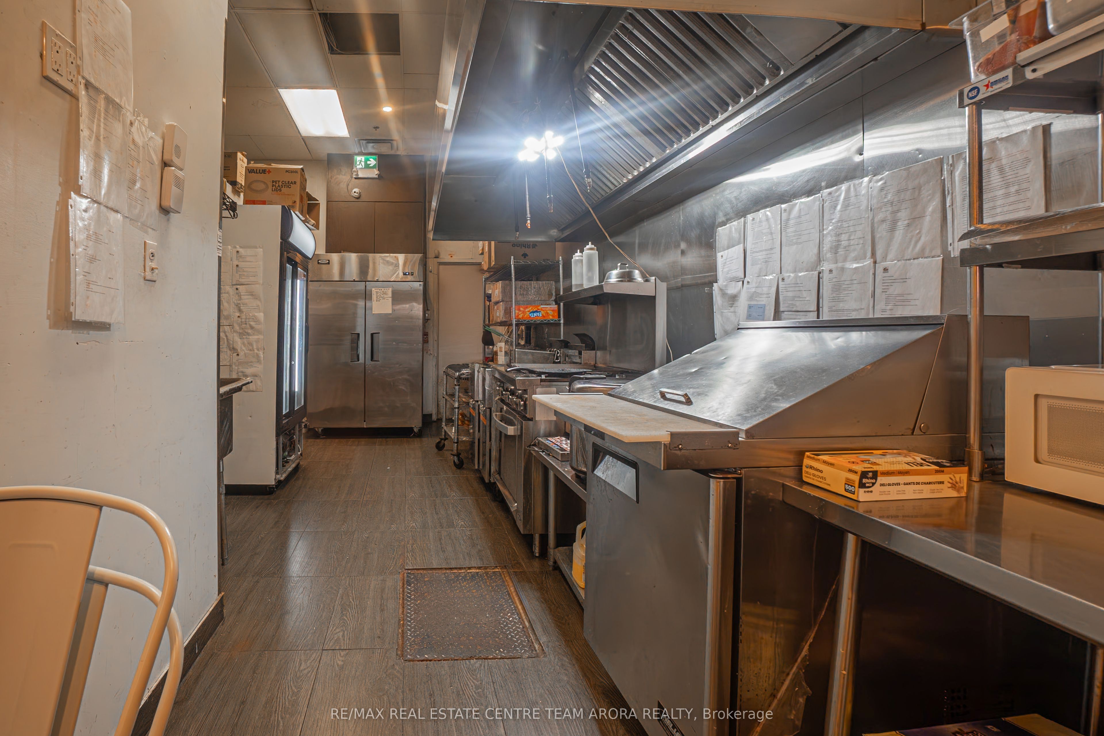 #6 - 5651 Steeles Avenue Property Photo 5