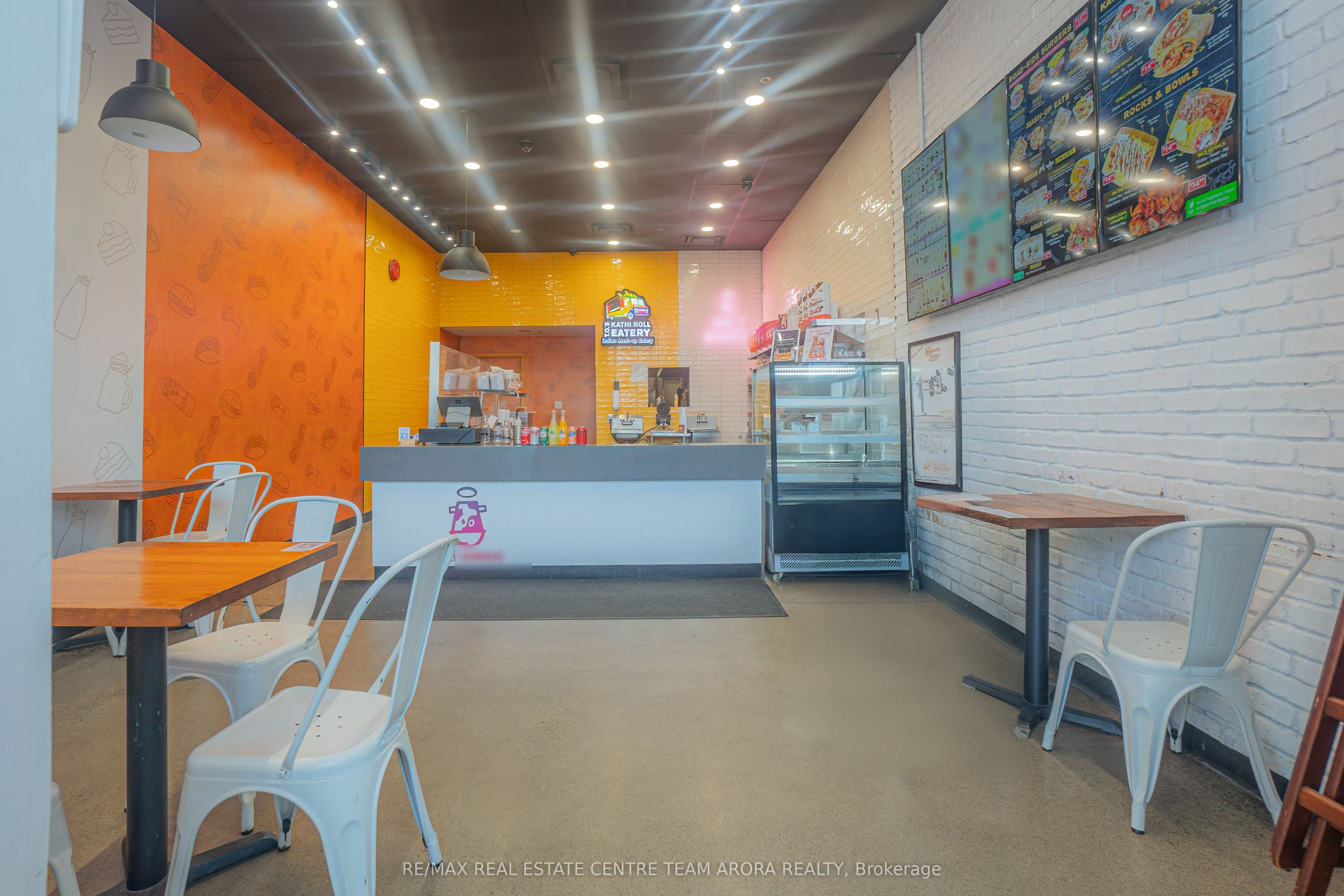 #6 - 5651 Steeles Avenue Property Photo 8