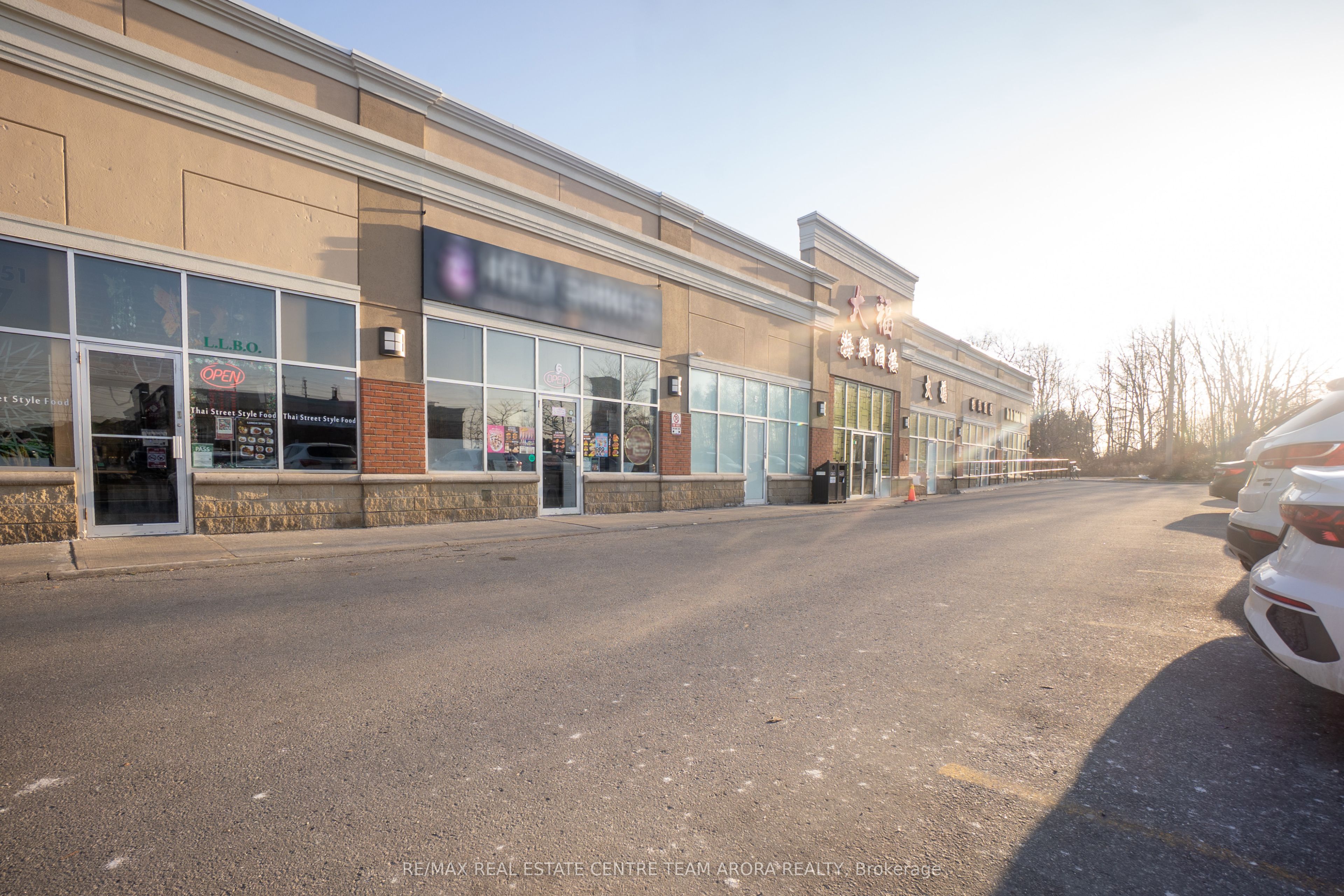 #6 - 5651 Steeles Avenue Property Photo 13