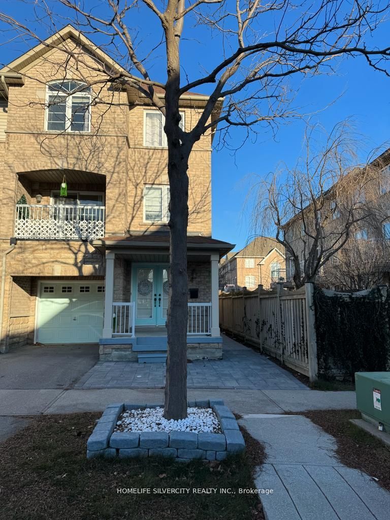 4 Burnsborough Street Property Photo