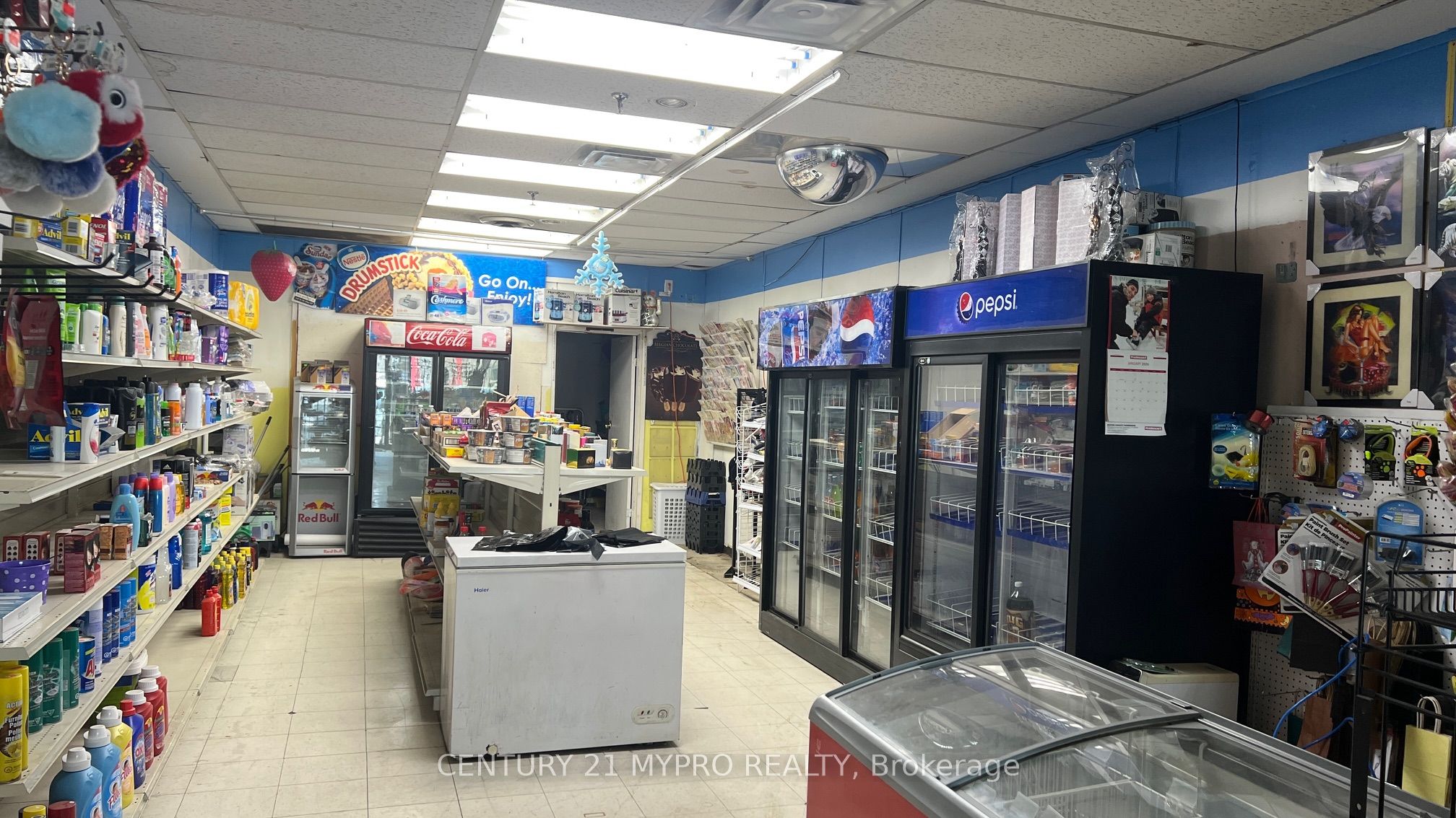 2594 Birchmount Road Property Photo 3