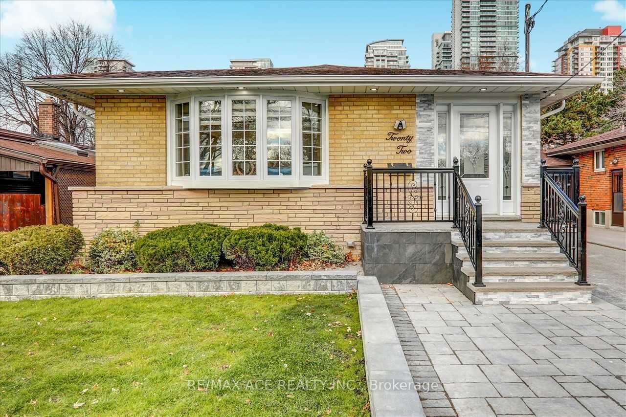 Toronto E09 Real Estate Listings Main Image