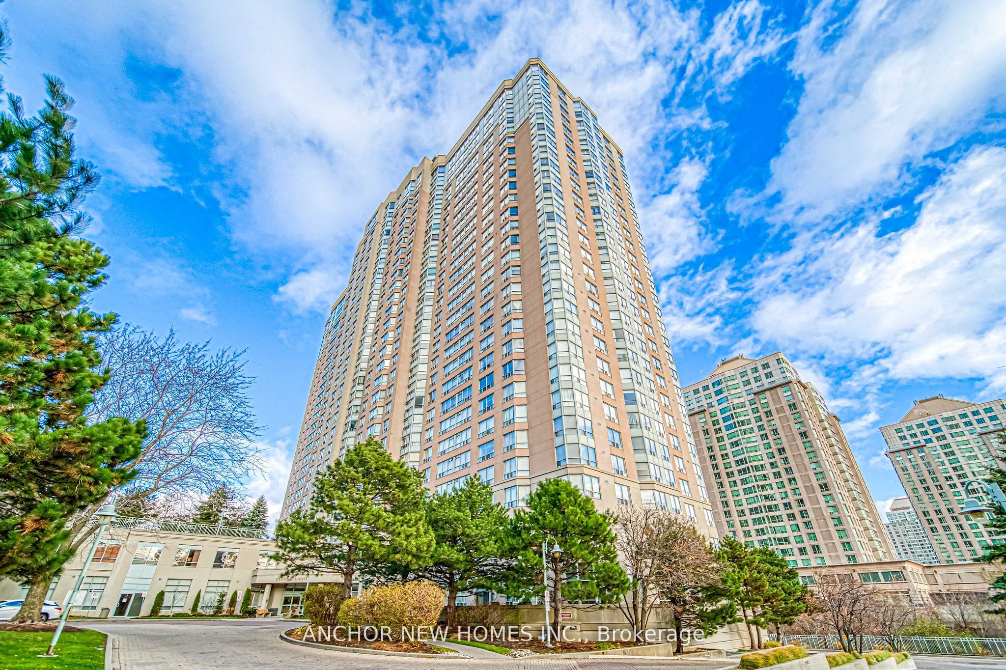 #305 - 88 Corporate Drive Property Photo