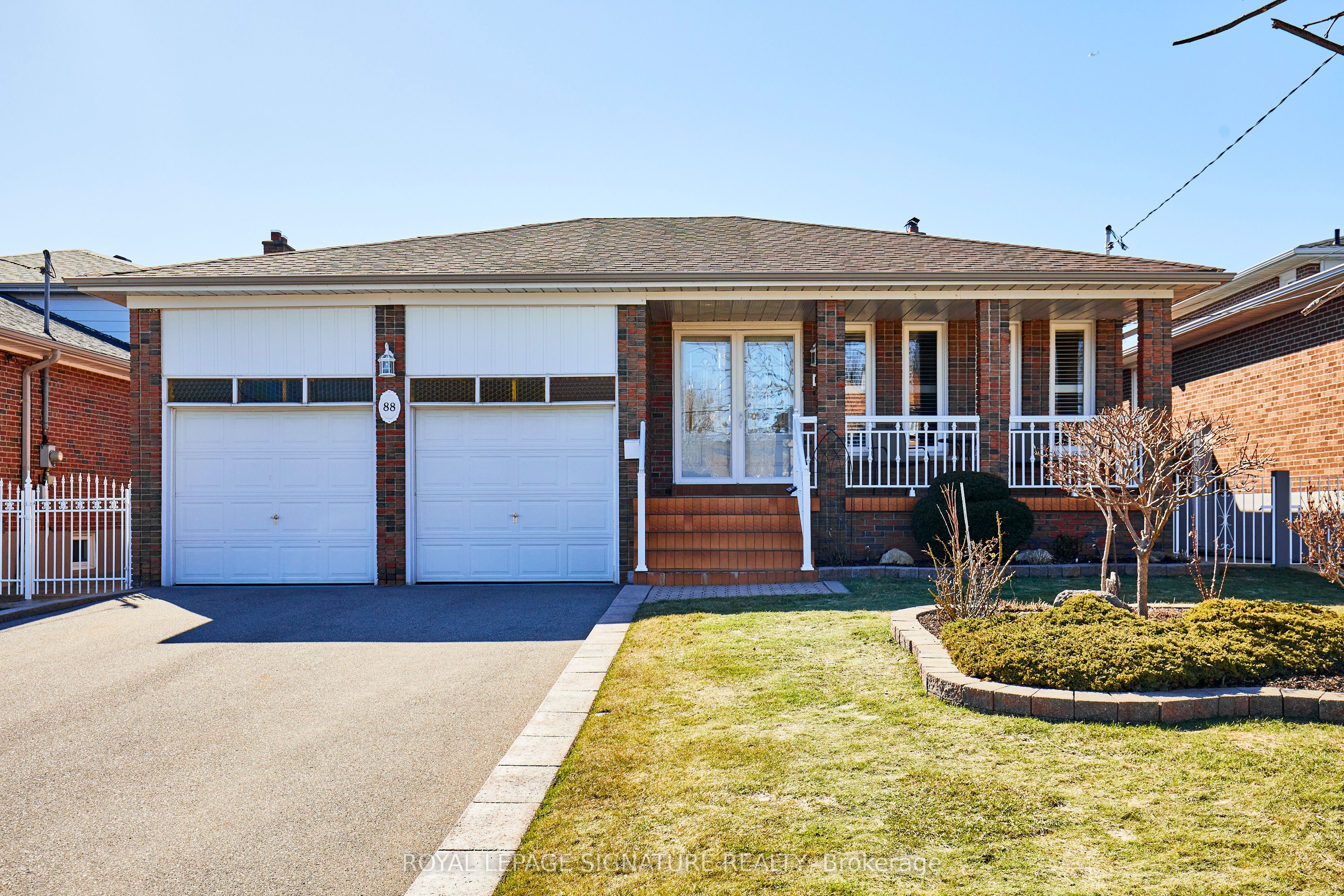88 Gooderham Drive Property Photo 1