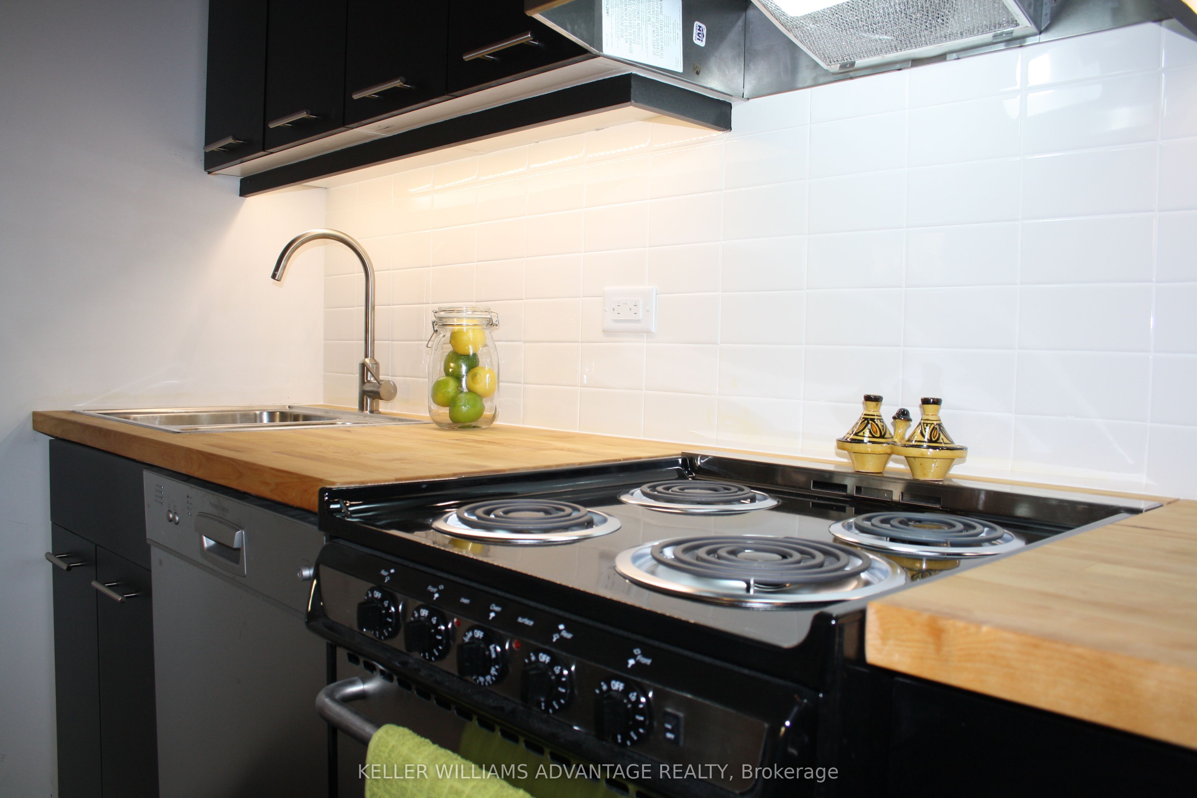 #unit B - 236 Highfield Road Property Photo