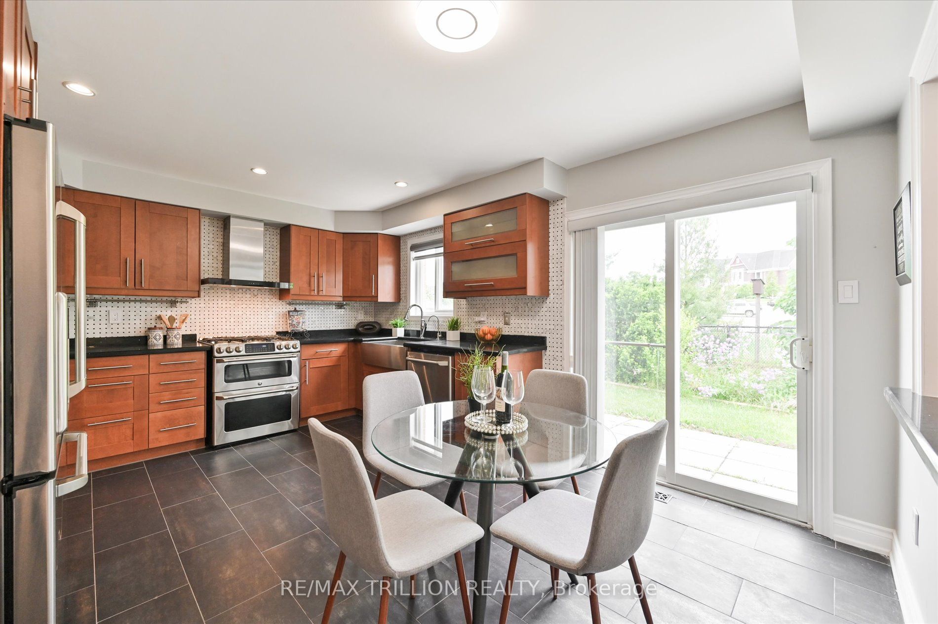 611 Staines Road Property Photo 13