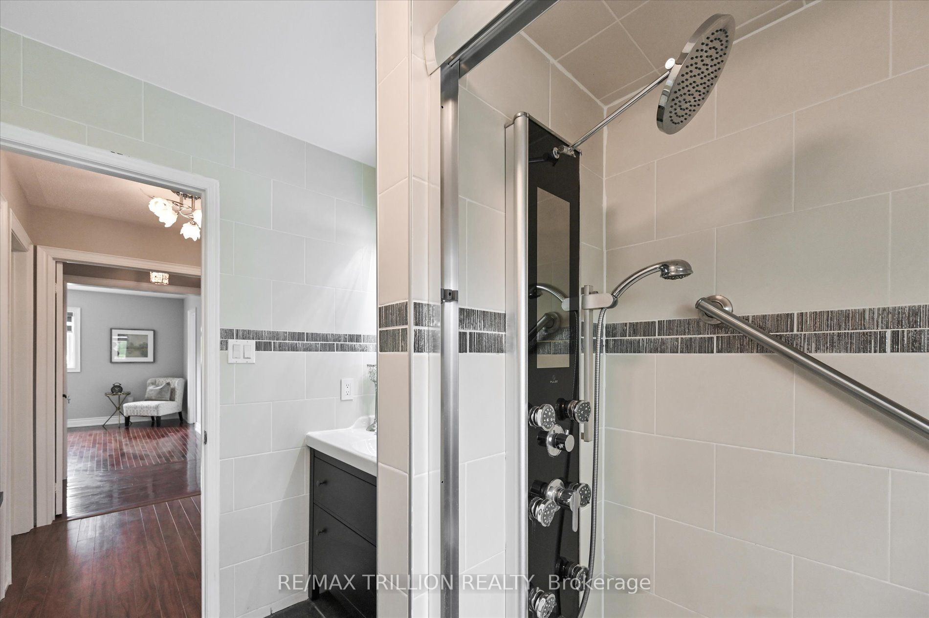 611 Staines Road Property Photo 30