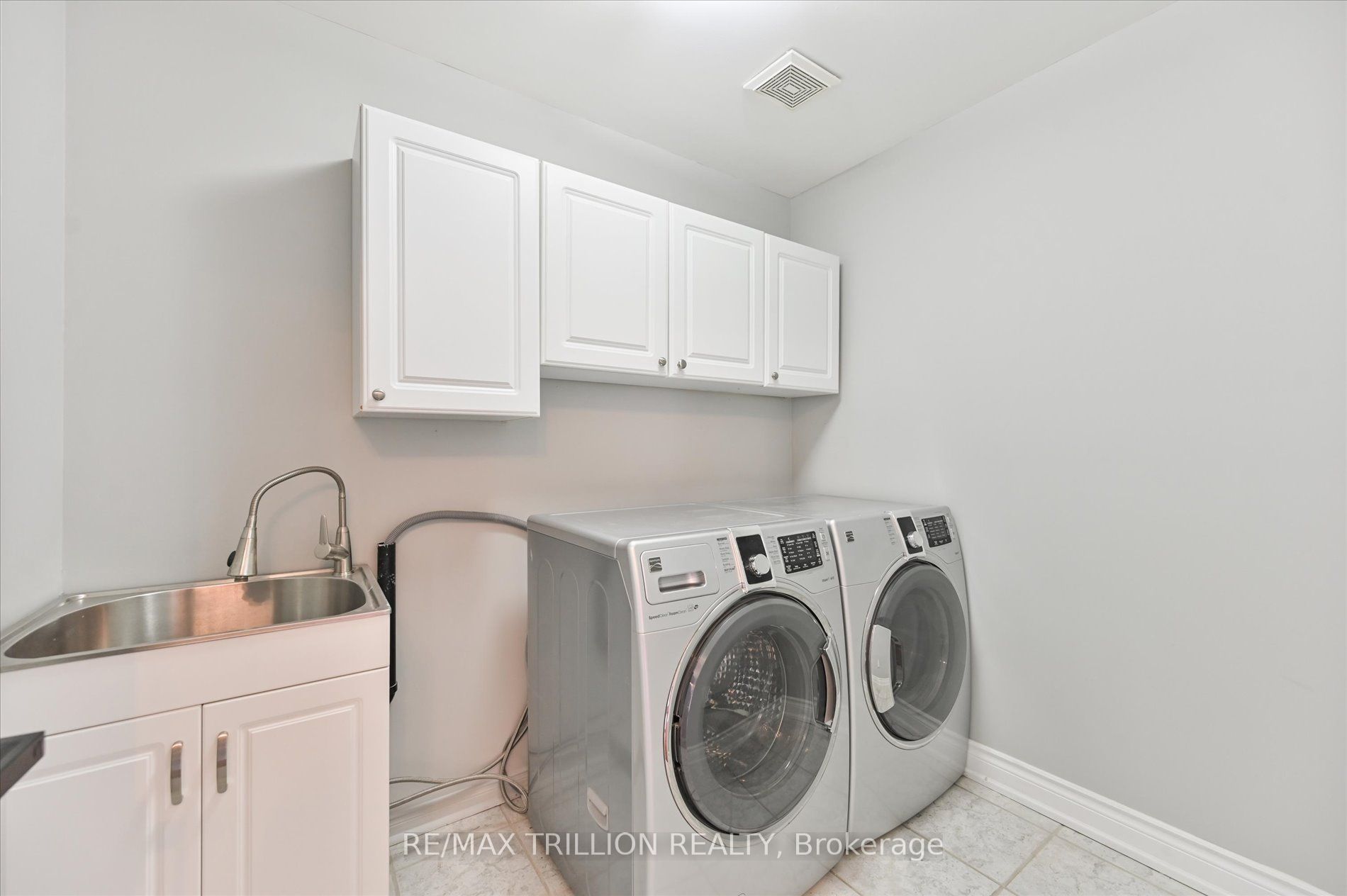 611 Staines Road Property Photo 31
