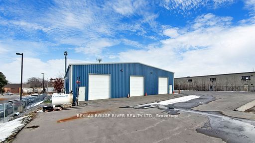30 Minuk Acres Property Photo 3