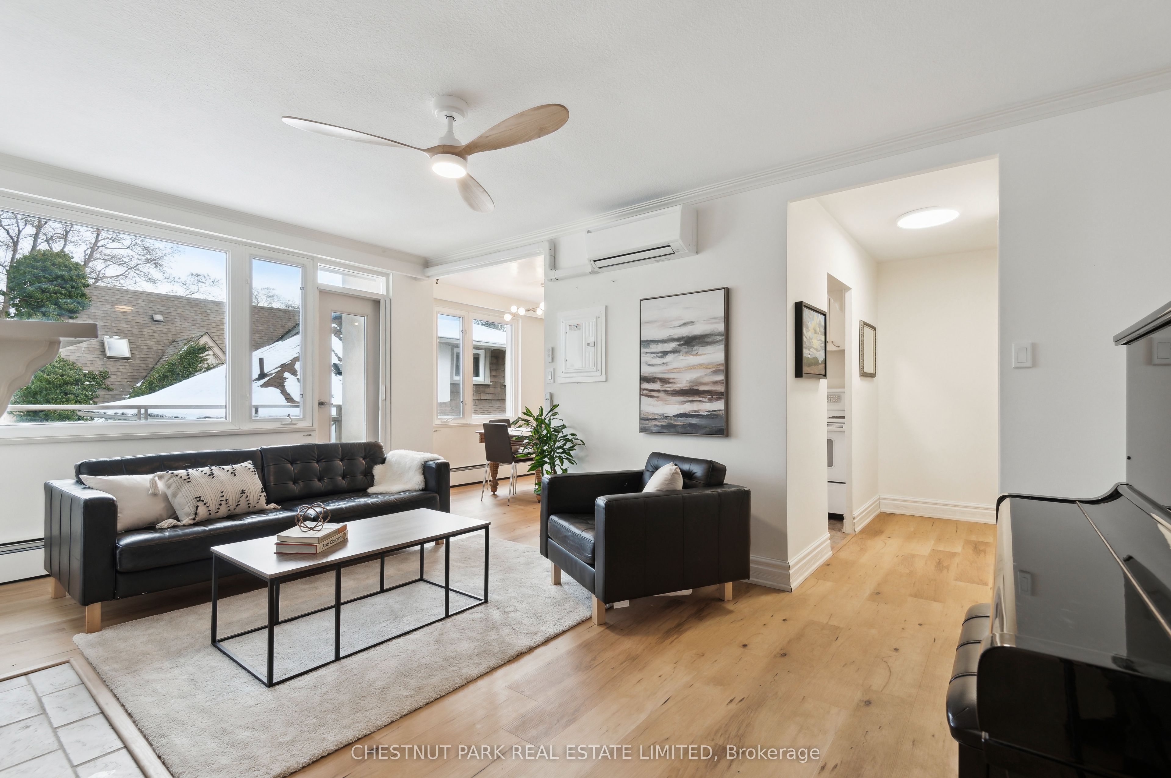 #8 - 21 Benlamond Avenue Property Photo