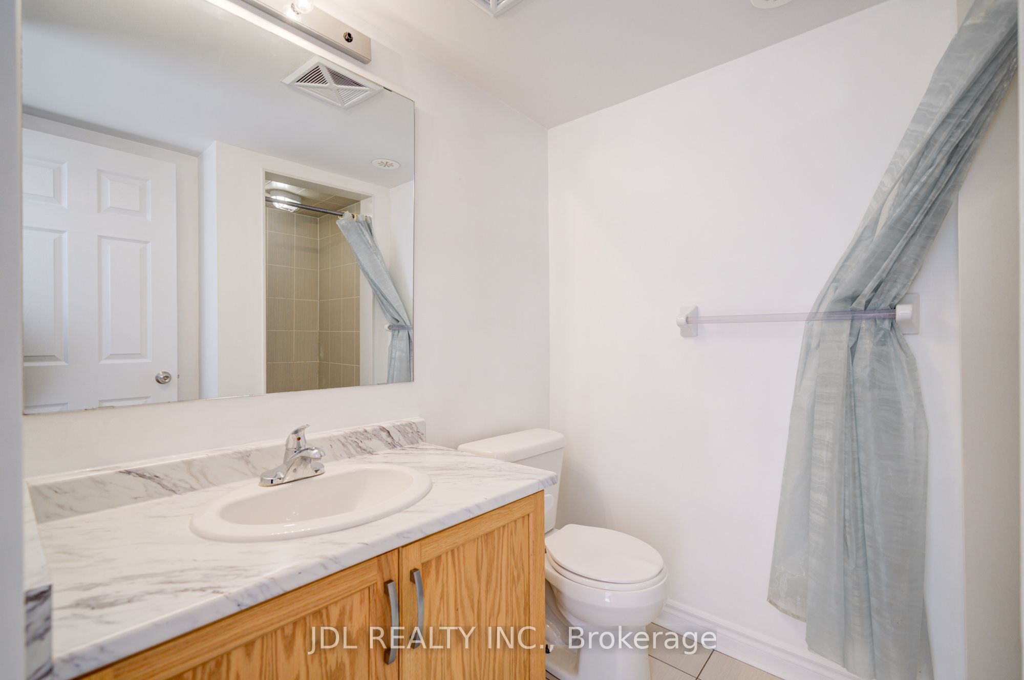 9 Eaton Park Lane 5 Property Photo 25