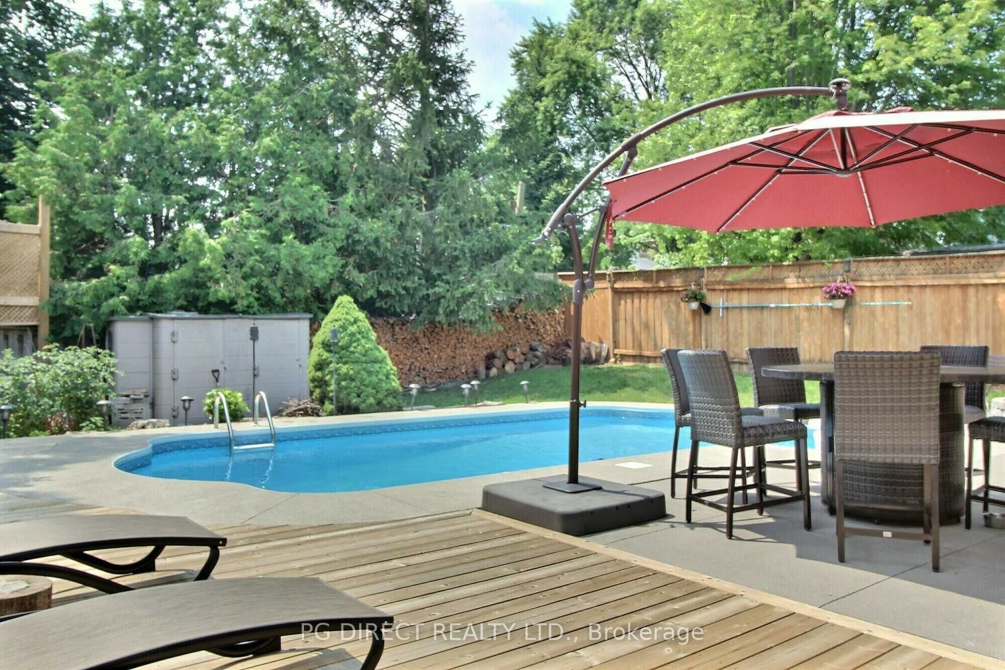 49 Farncomb Crescent Property Photo