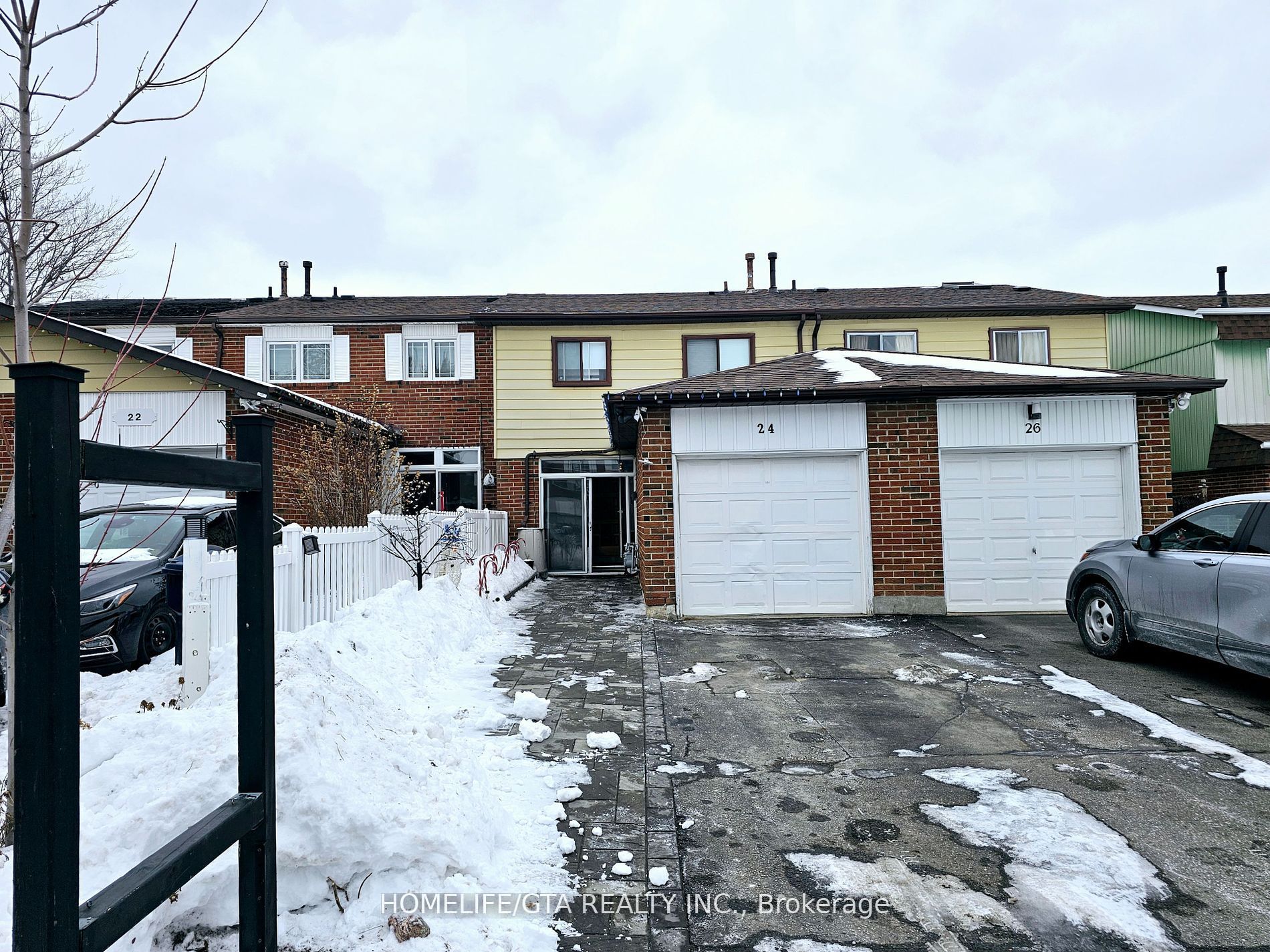 24 Bradstone Square Property Photo
