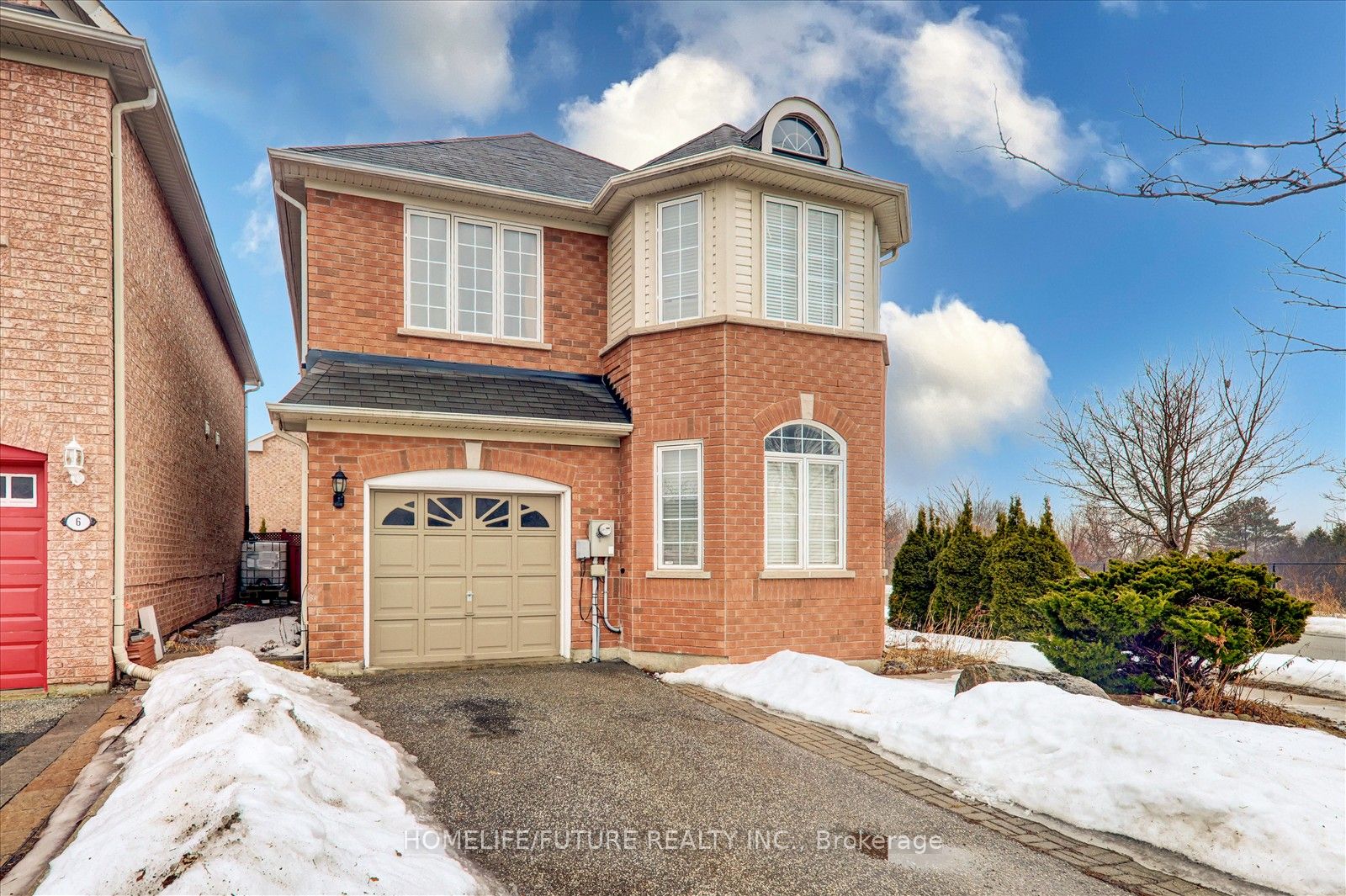 #main - 10 Gristone Crescent Property Photo