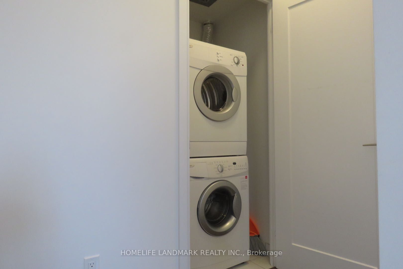 #3103 - 255 Village Green Square Property Photo 6