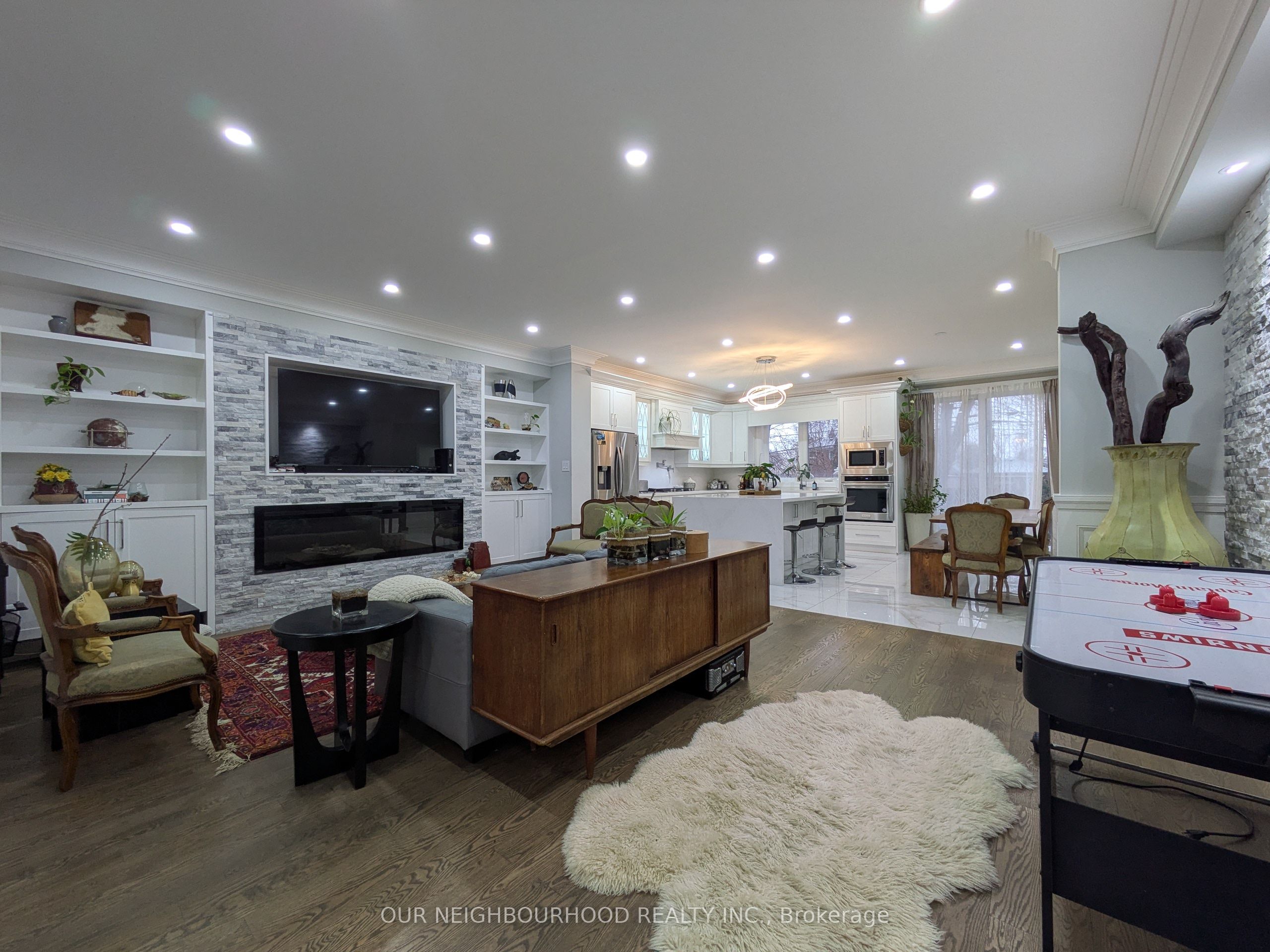 178 Kennedy Road Property Photo 3