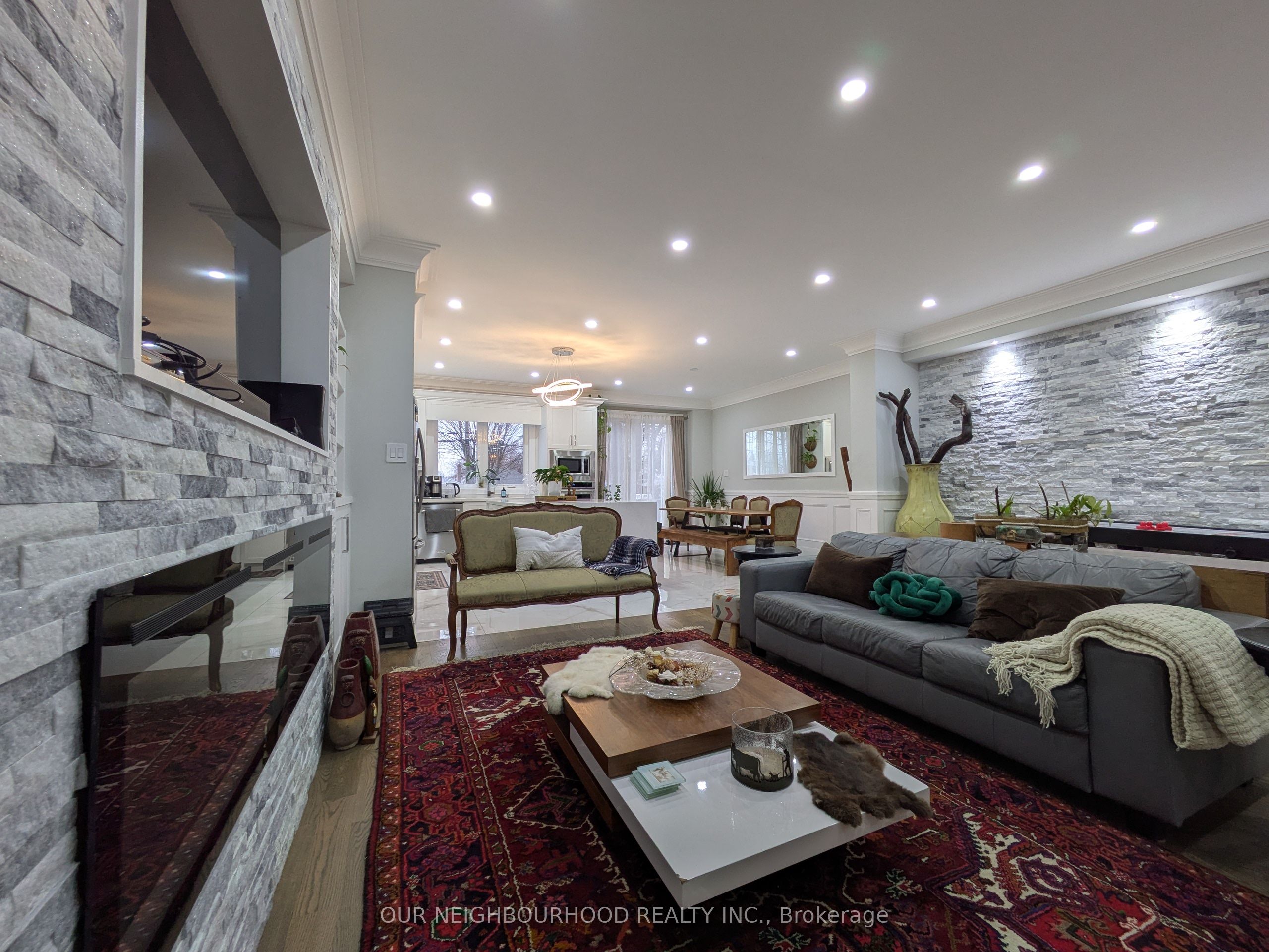 178 Kennedy Road Property Photo 4