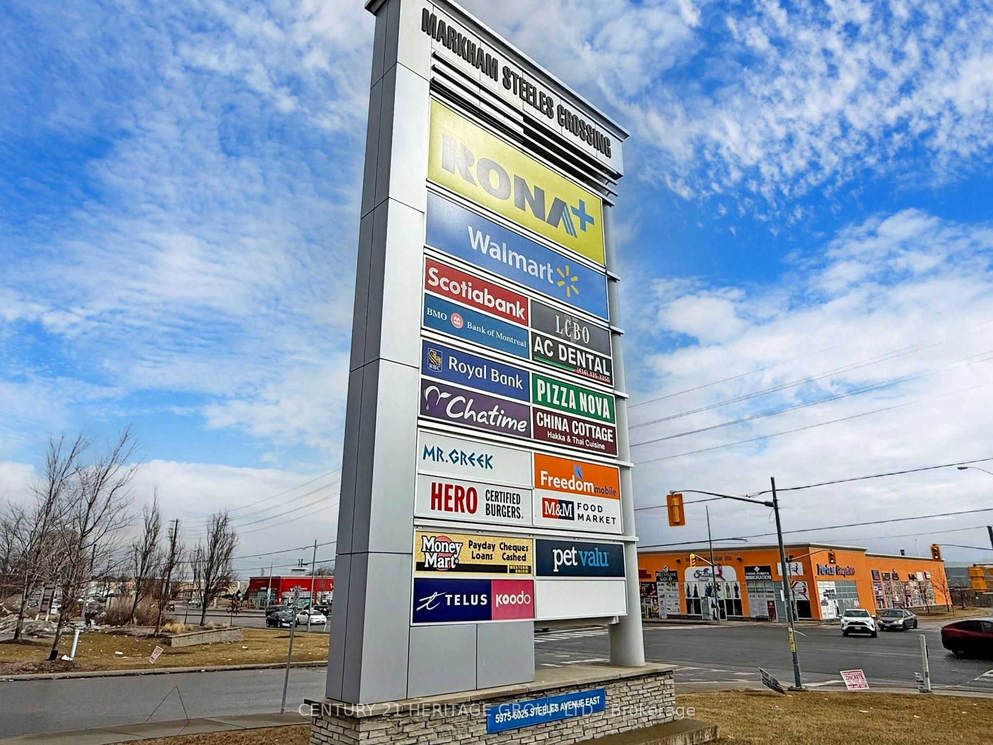 6015 Steeles Avenue Property Photo 4
